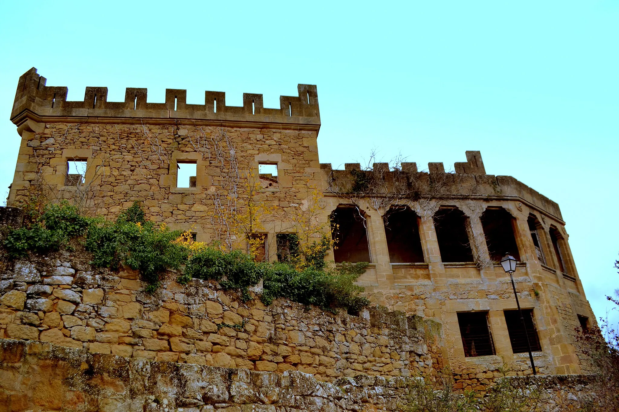 Photo showing: Castell de Ribelles (Vilanova de l'Aguda)