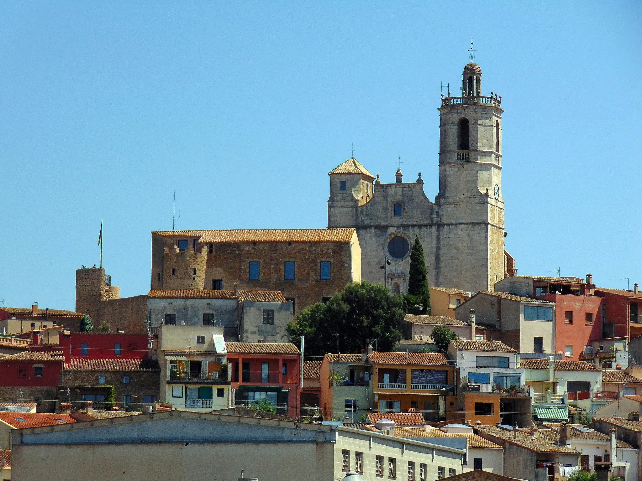 Photo showing: Església parroquial de Sant Feliu (Llagostera)

This is a photo of a building indexed in the Catalan heritage register as Bé Cultural d'Interès Local (BCIL) under the reference IPA-30409.