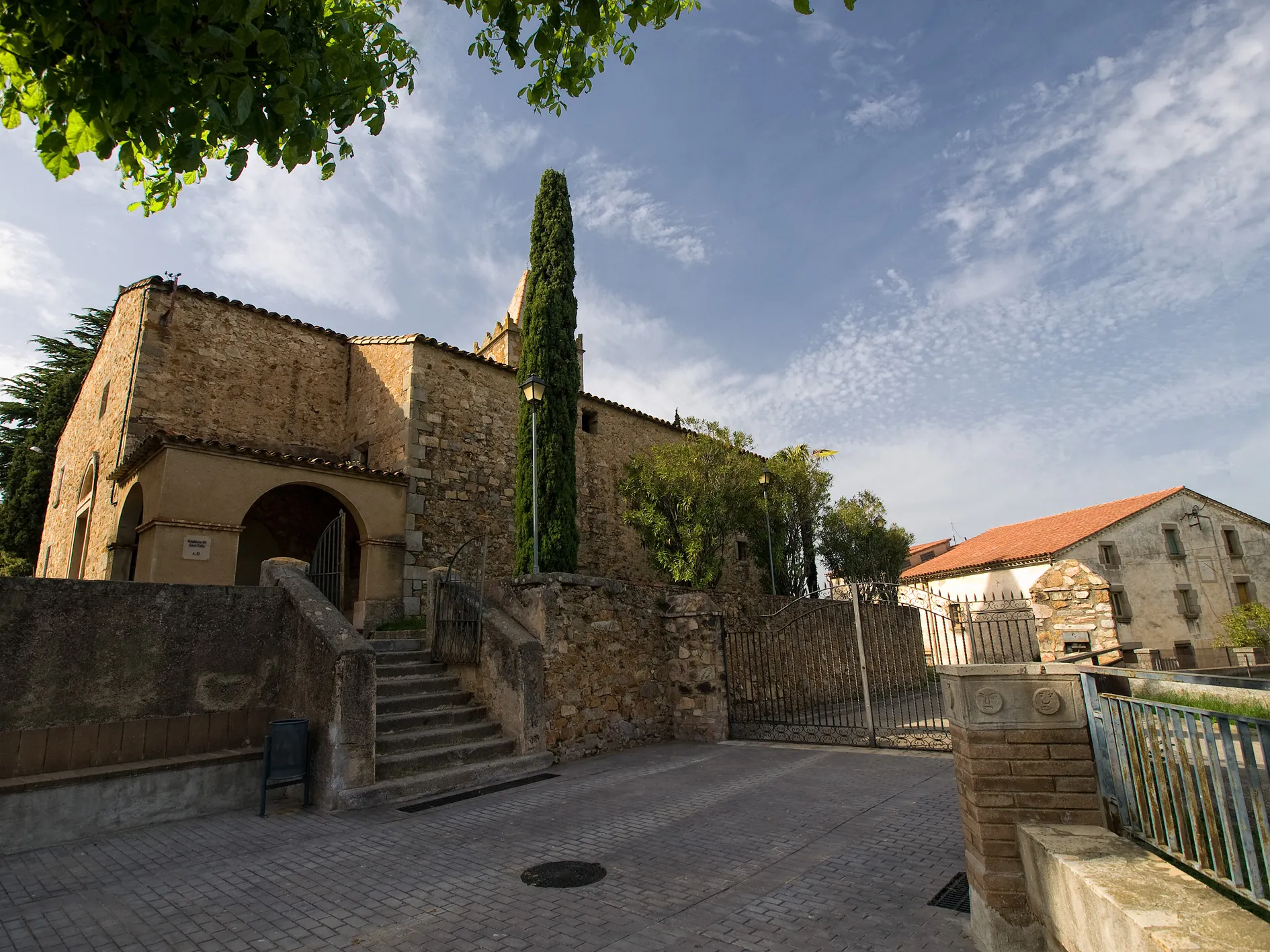 Photo showing: Sant Feliu de Buixalleu church (Catalonia, Spain)