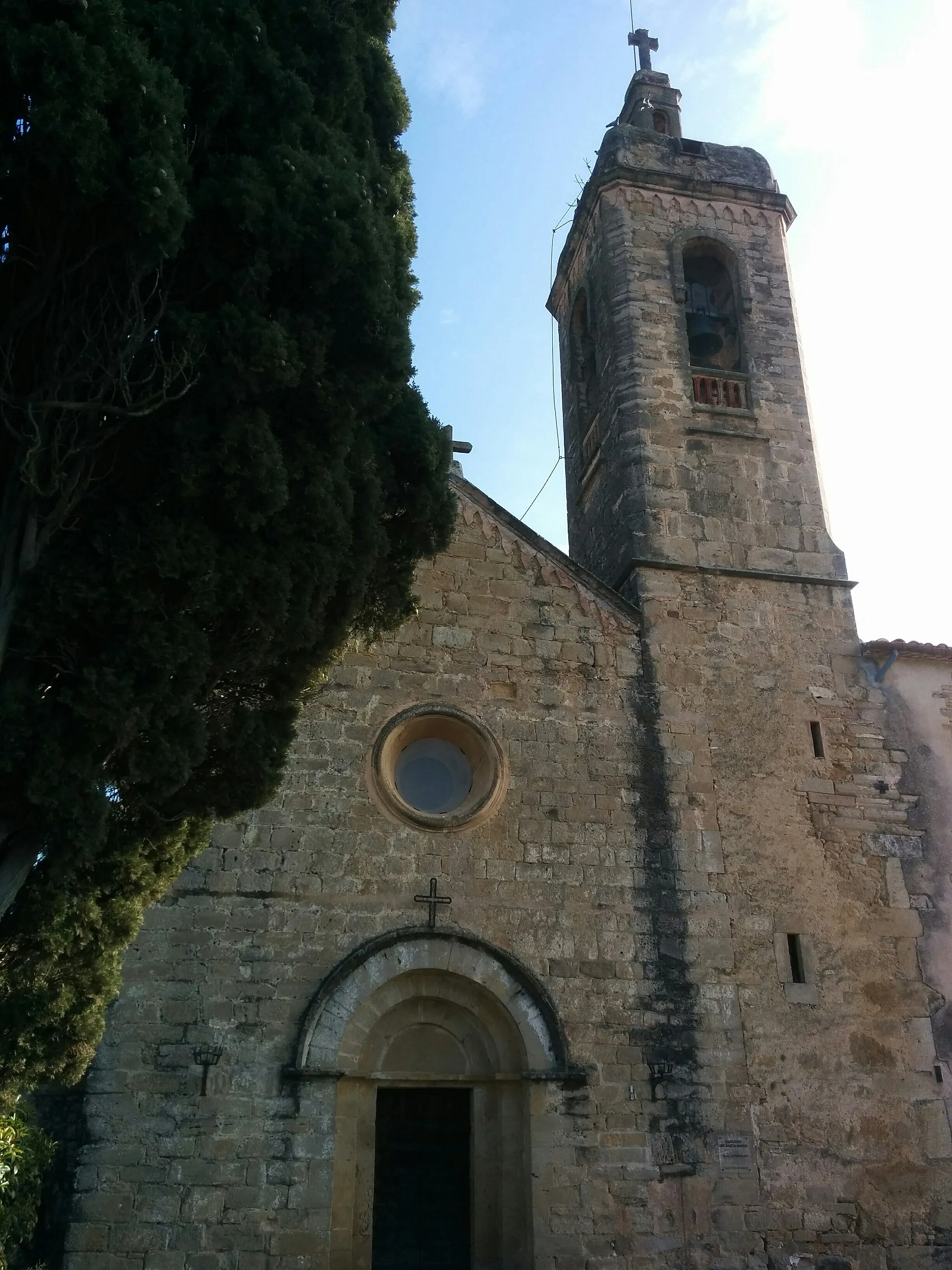 Photo showing: Església parroquial de Santa Maria (Cornellà del Terri)