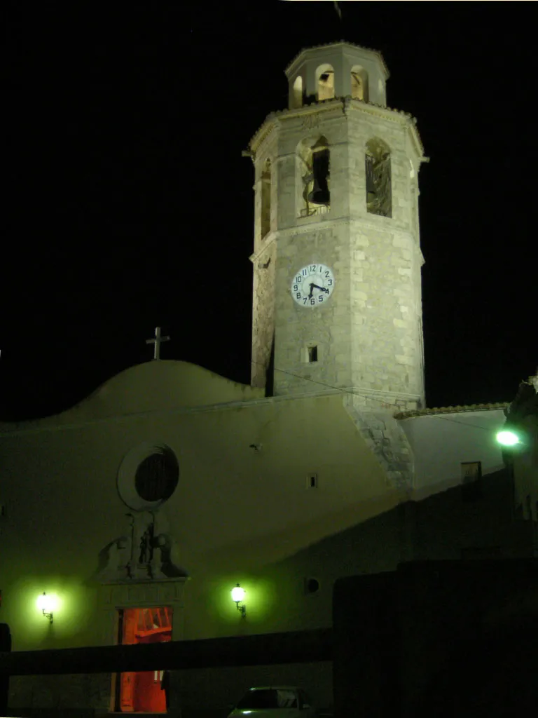 Photo showing: Església de la Granada (Penedès) al vespre