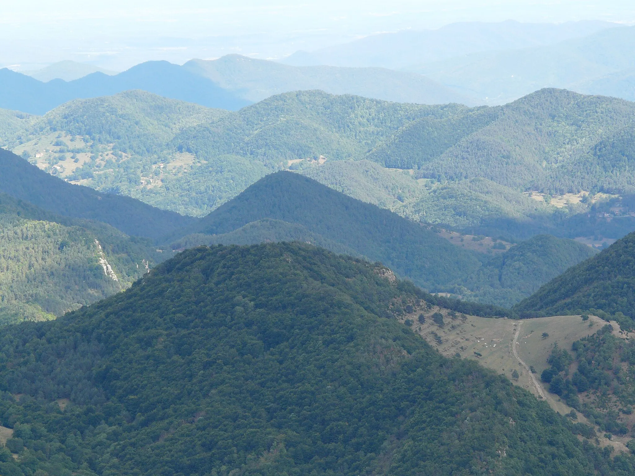 Photo showing: Vist des del costat sud del Taga (entre coll de Jou i el cim).