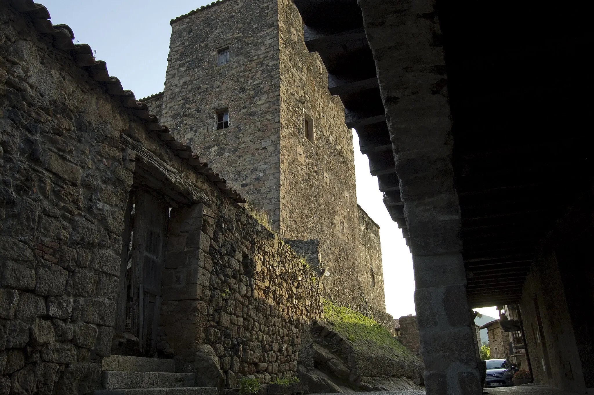 Photo showing: castillo de santa pau