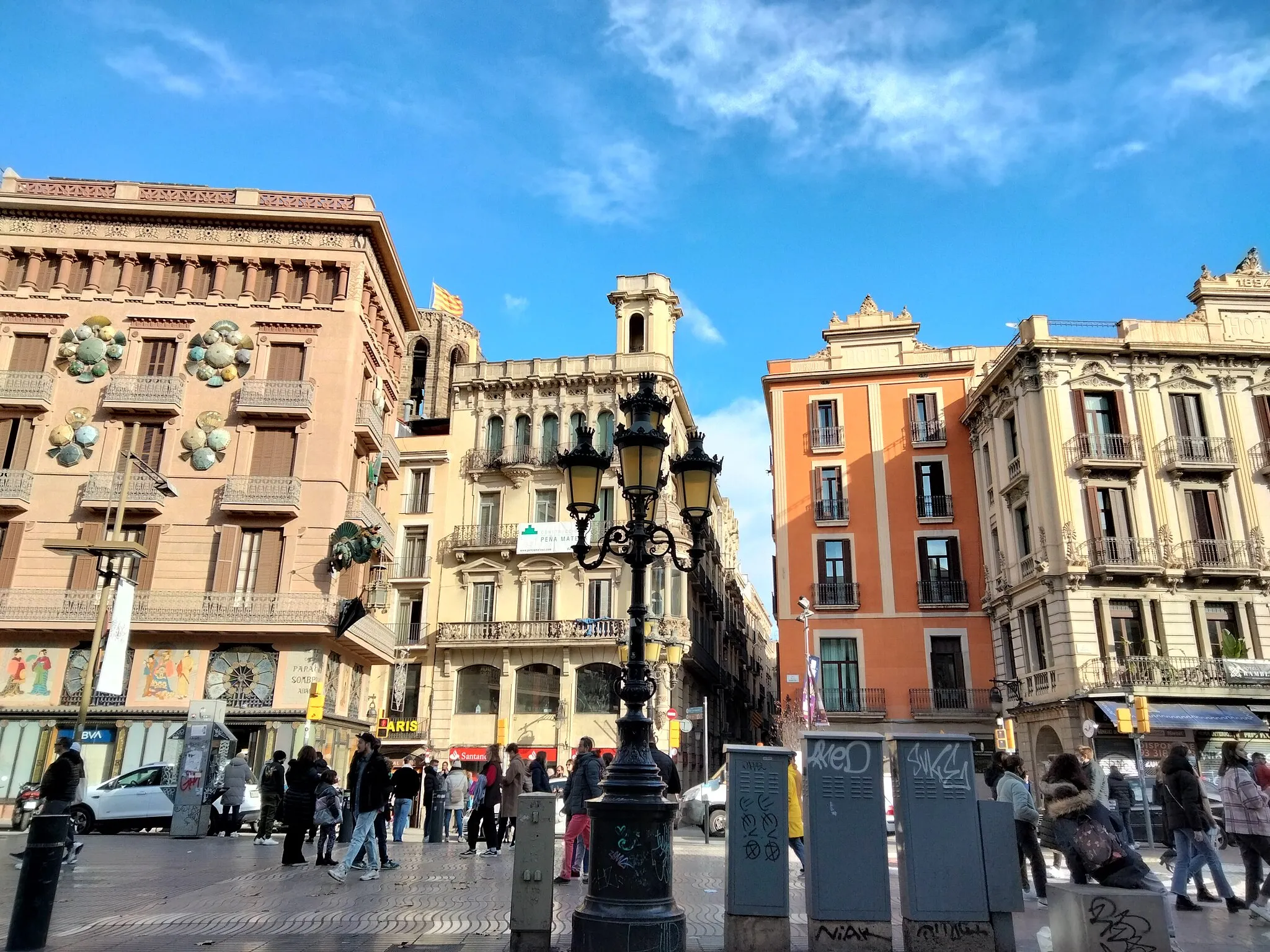 Photo showing: Casa Bruno Cuadros (Barcelona)