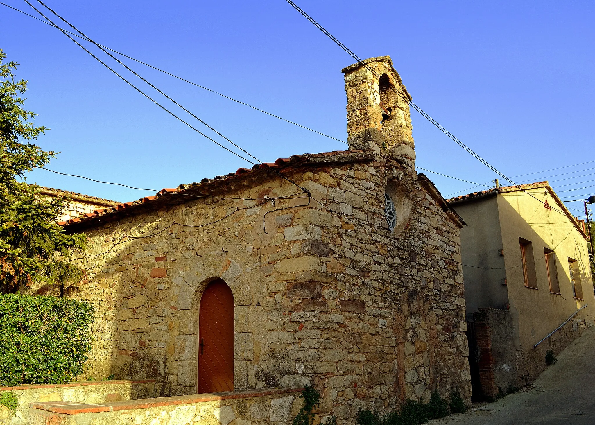 Photo showing: Esglèsia Sant Pere Sacarrera, Mediona, Alt Penedes