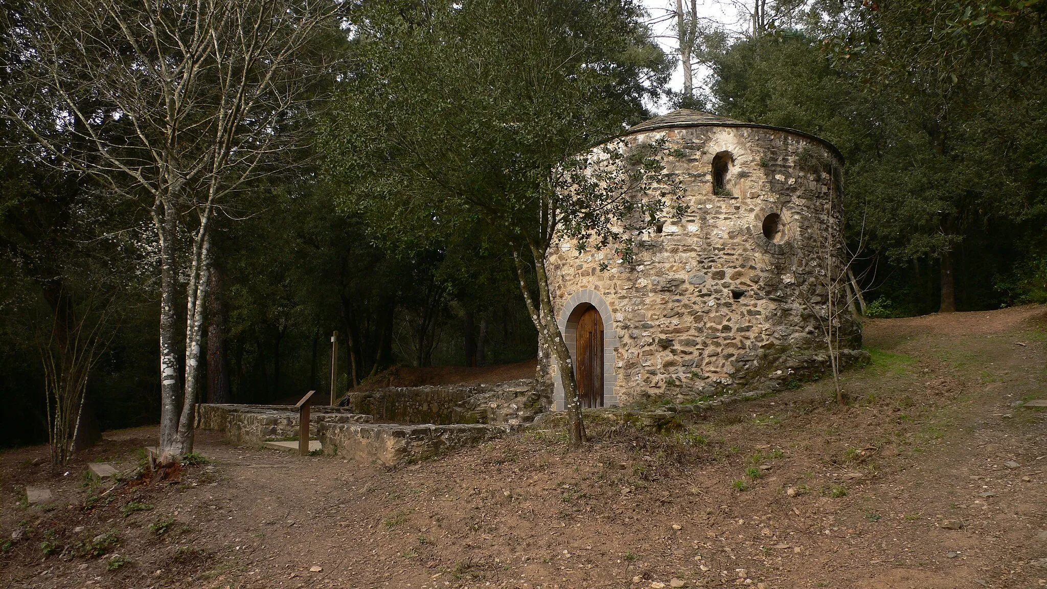 Photo showing: Ermita de Sant Adjutori a la Vall del Gausac de Collserola, al terme municipal de Sant Cugat del Vallès.