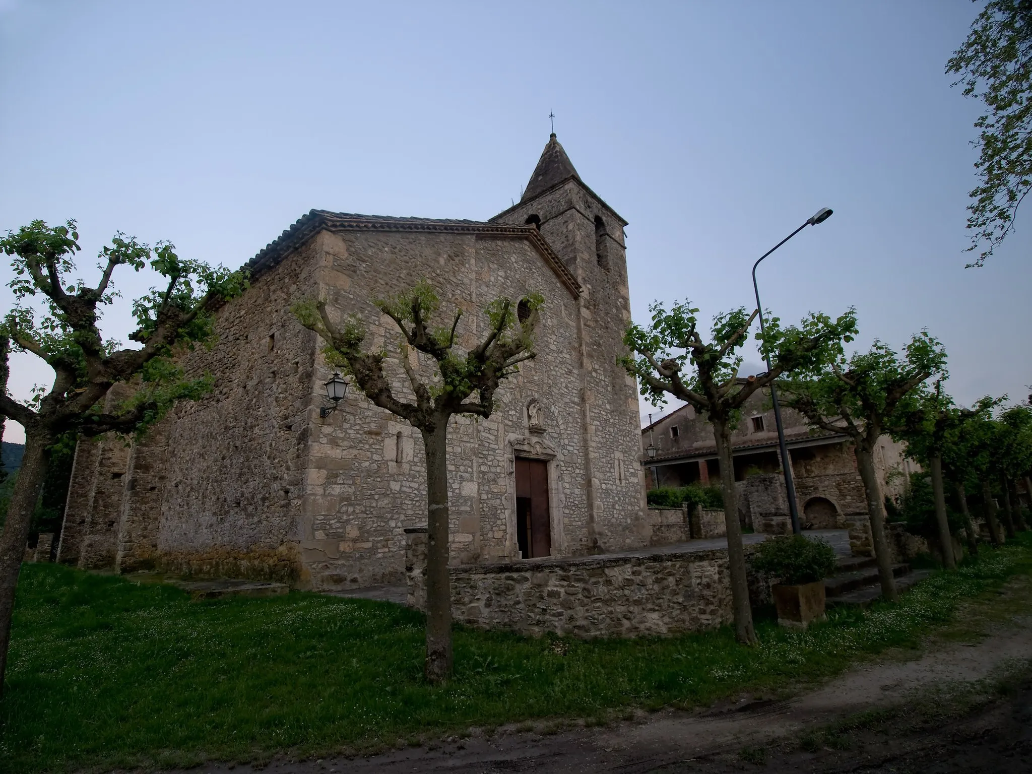 Photo showing: Sant Miquel de Campmajor church (Catalonia, Spain)