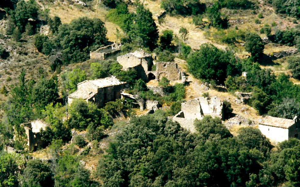 Photo showing: Ruins of Colldarnat., La Vansa i Fòrnols, Alt Urgell, Lleida, Catalonia, Spain