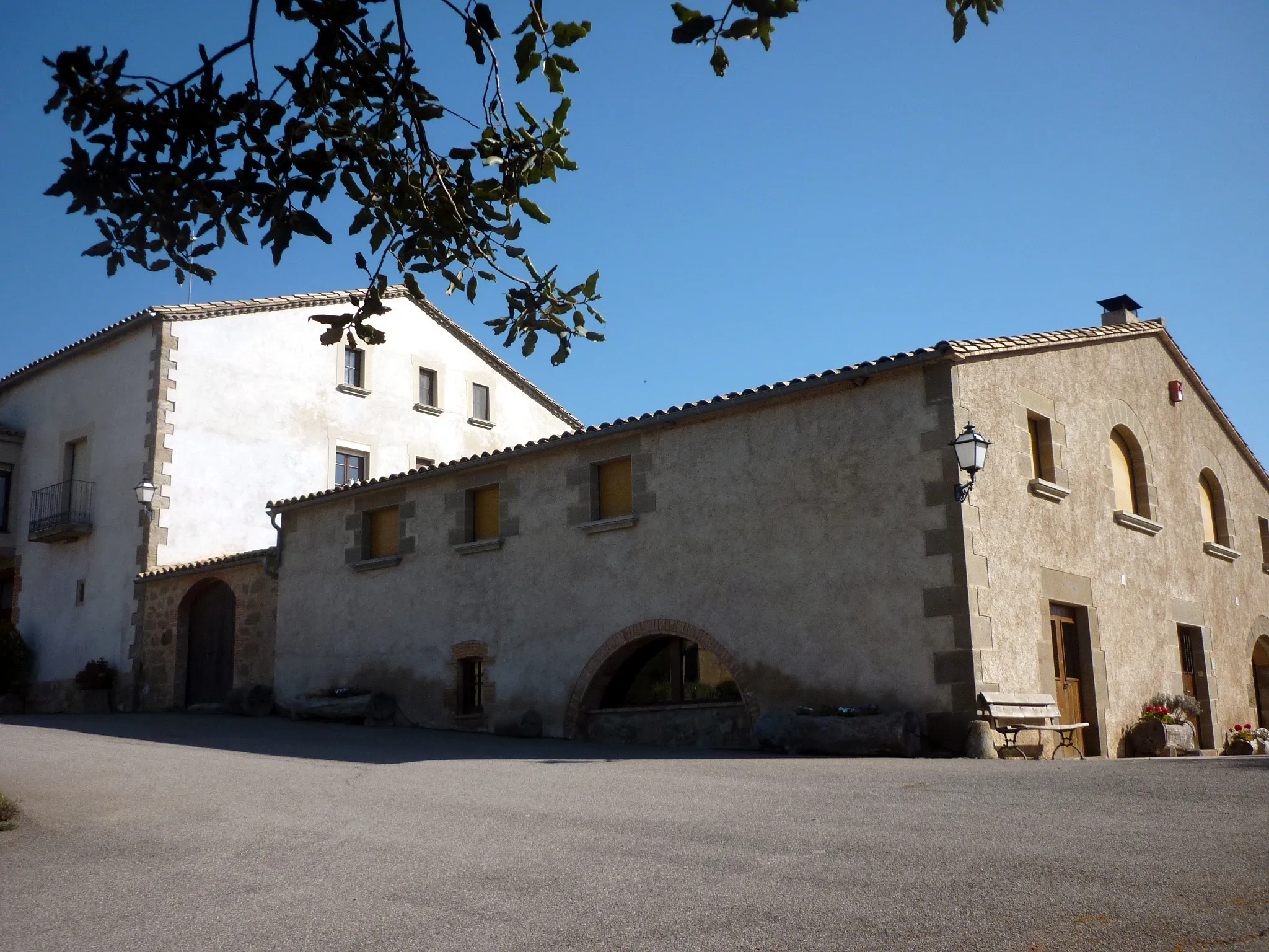 Photo showing: Mas Flotats (Clariana de Cardener): ampliació dedicada a Casa Rural