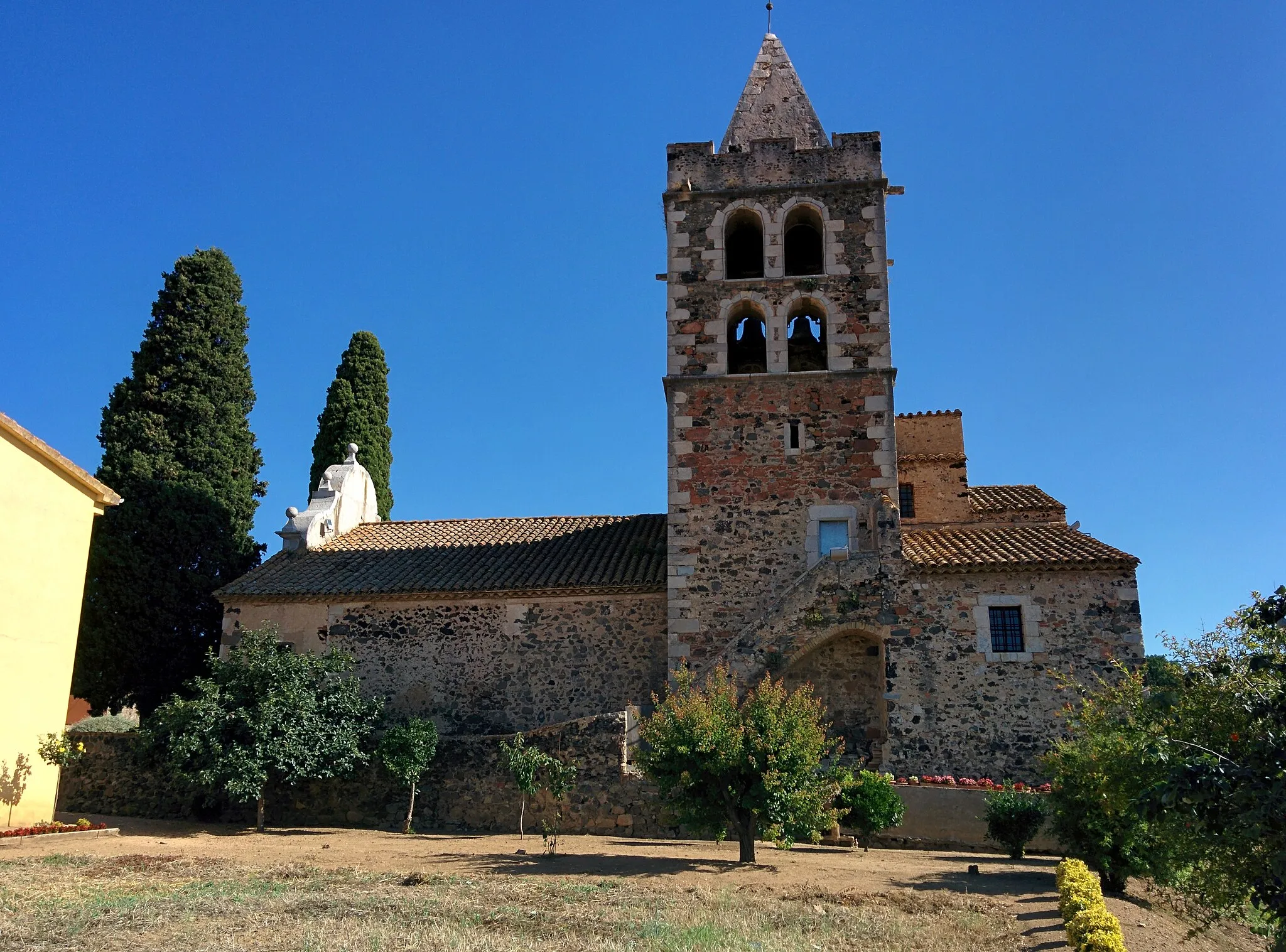 Photo showing: Església parroquial de Sant Dalmai (Vilobí d'Onyar)