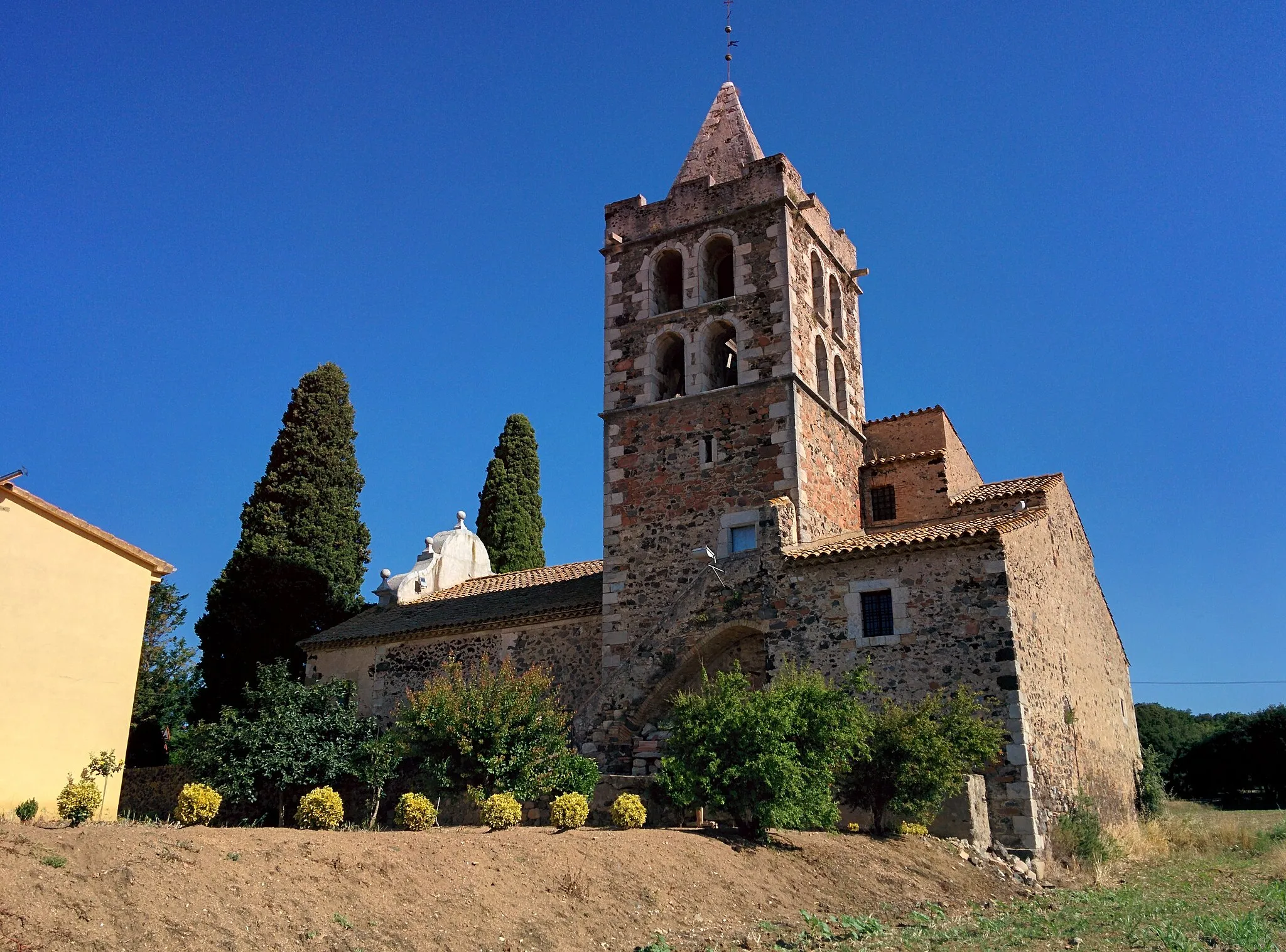 Photo showing: Església parroquial de Sant Dalmai (Vilobí d'Onyar)