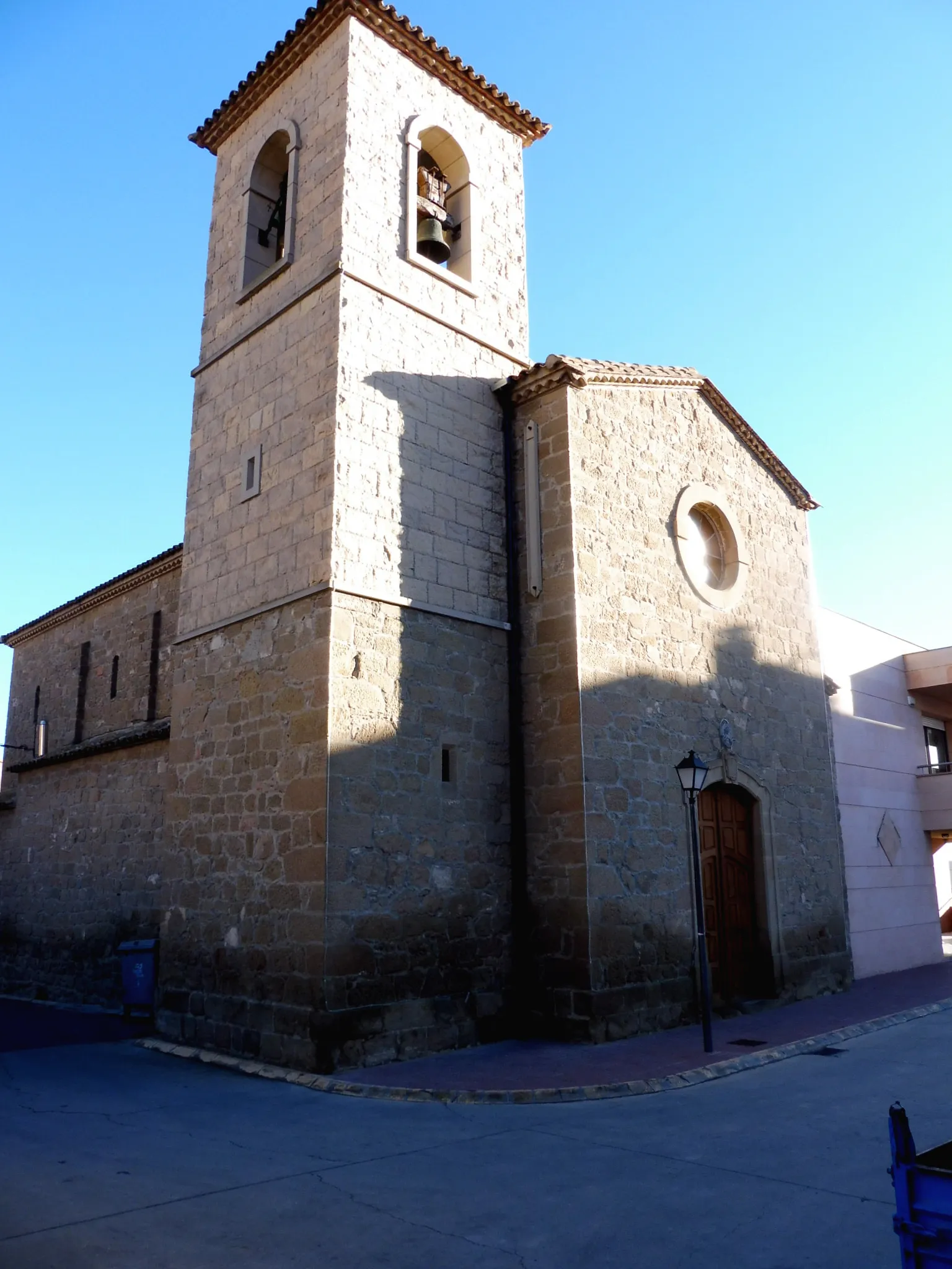 Photo showing: Església de Sant Salvador de Gerb (Os de Balaguer)

This is a photo of a building indexed in the Catalan heritage register as Bé Cultural d'Interès Local (BCIL) under the reference IPA-22292.