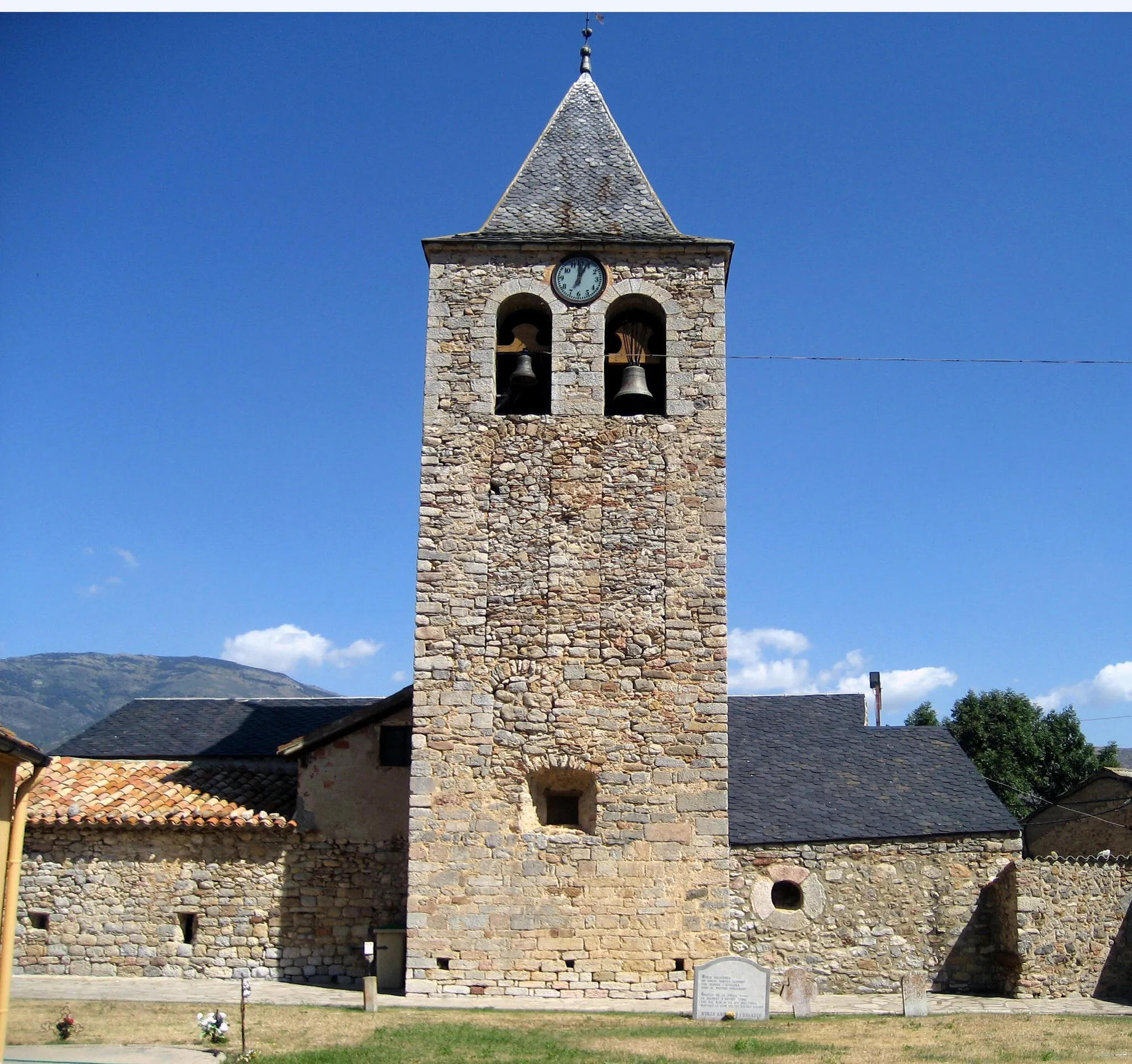 Photo showing: Església Santa Eulàlia de Pi. Població Pi de la Baixa Cerdanya. Catalunya