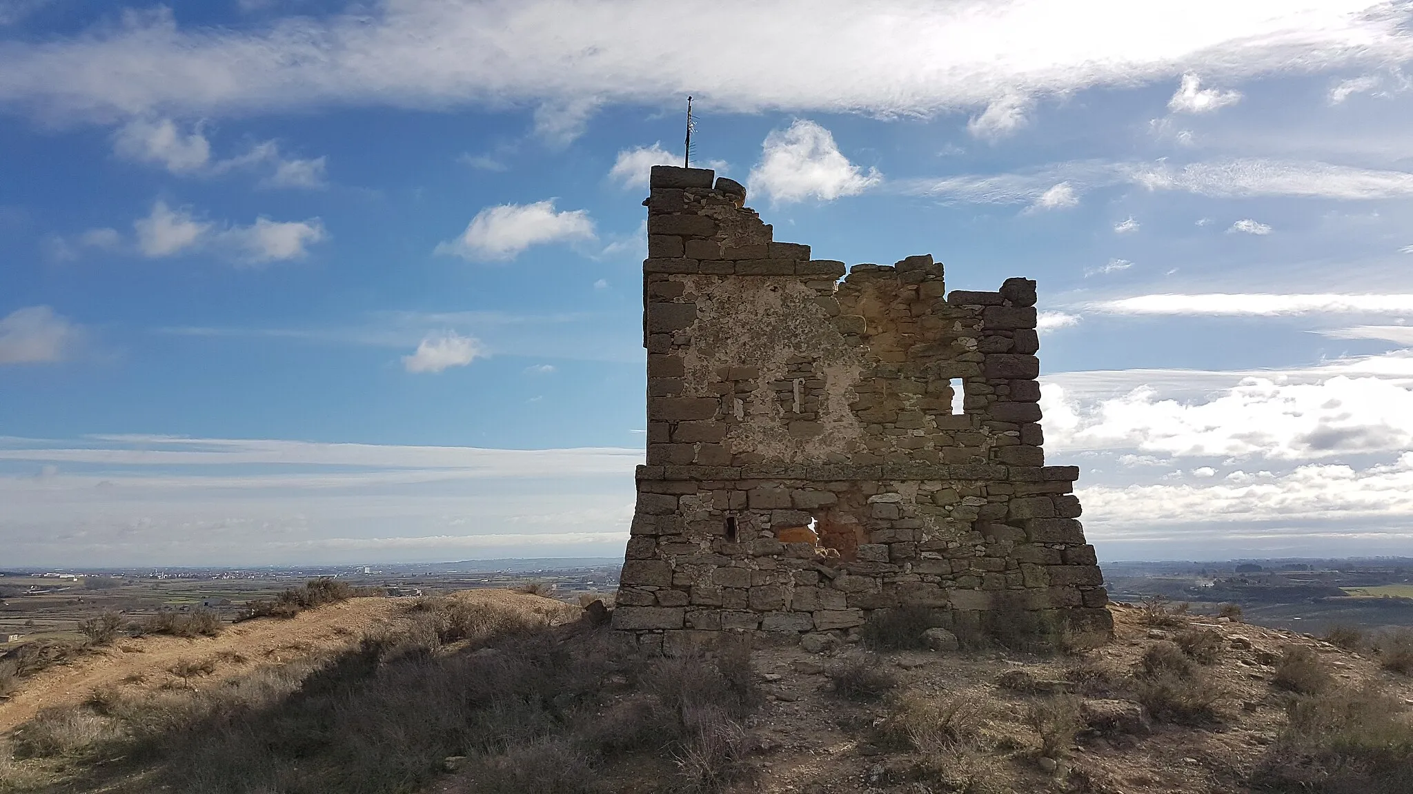 Photo showing: Cim del Tossal de Moradilla a la comarca del Segrià