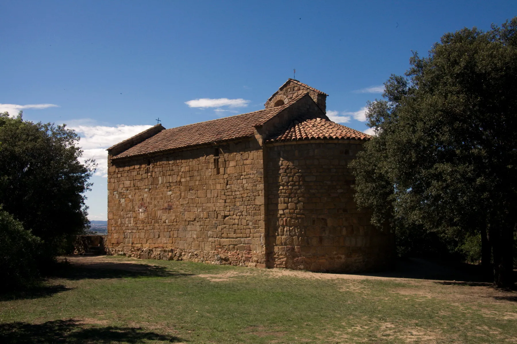 Photo showing: Església de Sant Cebrià de Cabanyes (Sant Fost de Campsentelles)