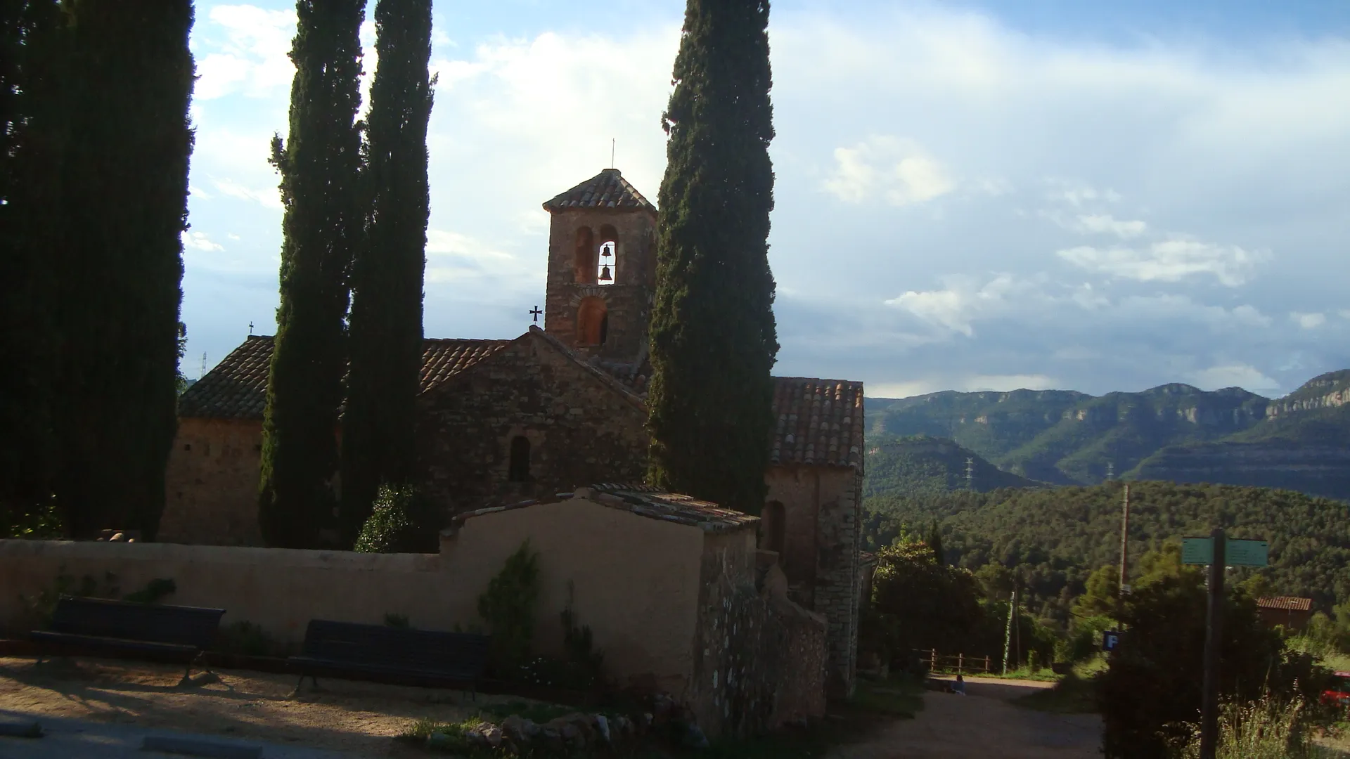 Photo showing: Romanesque church of Sant Sebastià Montmajor