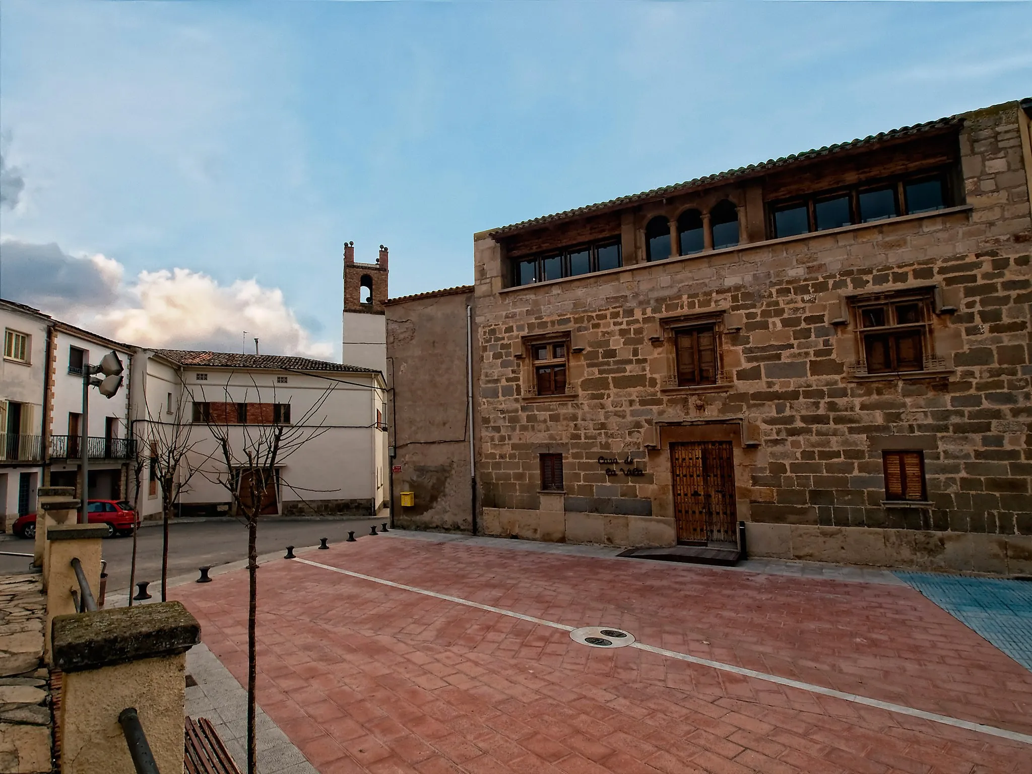 Photo showing: Town Hall Square of Tornabous (Catalonia, Spain)