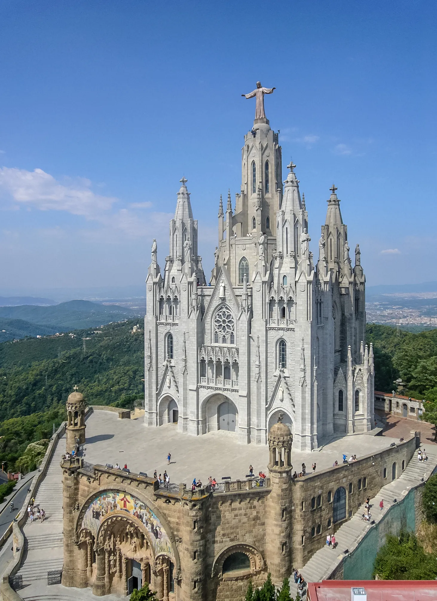 Photo showing: Temple del Sagrat Cor vist des de la Talaia del Tibidabo