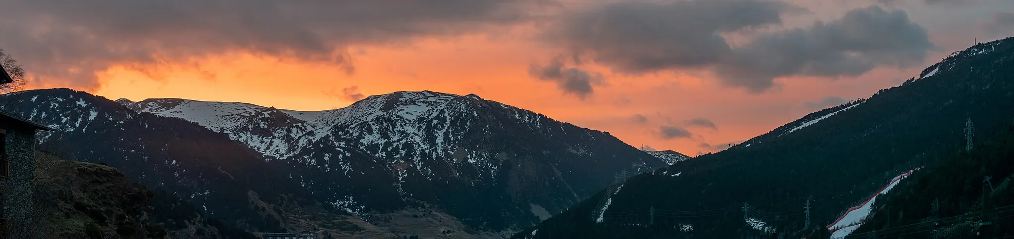 Photo showing: View of Pyrennes seen from Ransol, Canillo parish, Andorra