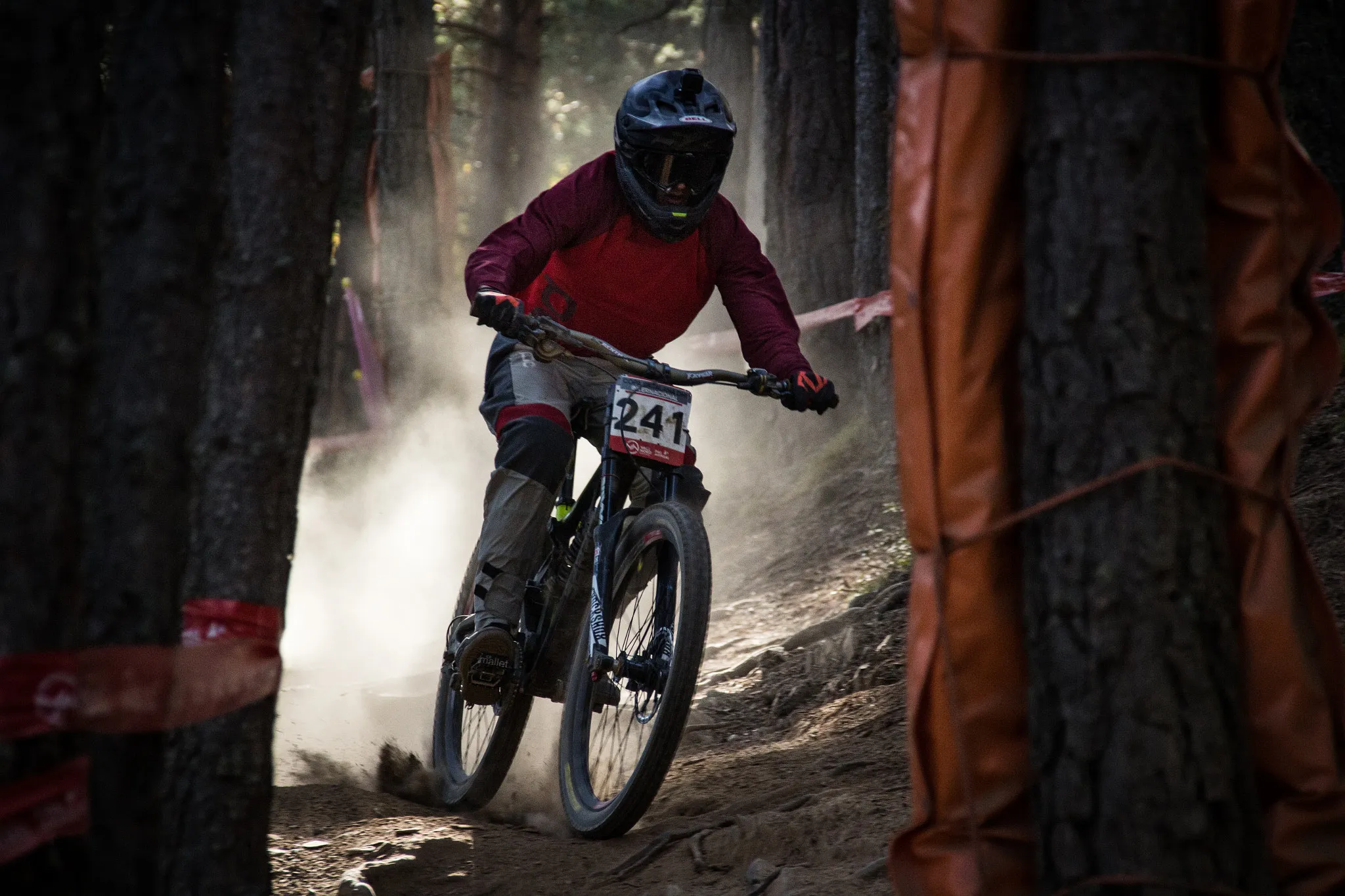 Photo showing: 500px provided description: Vallnord [#Sport ,#DH ,#Bike ,#Action]