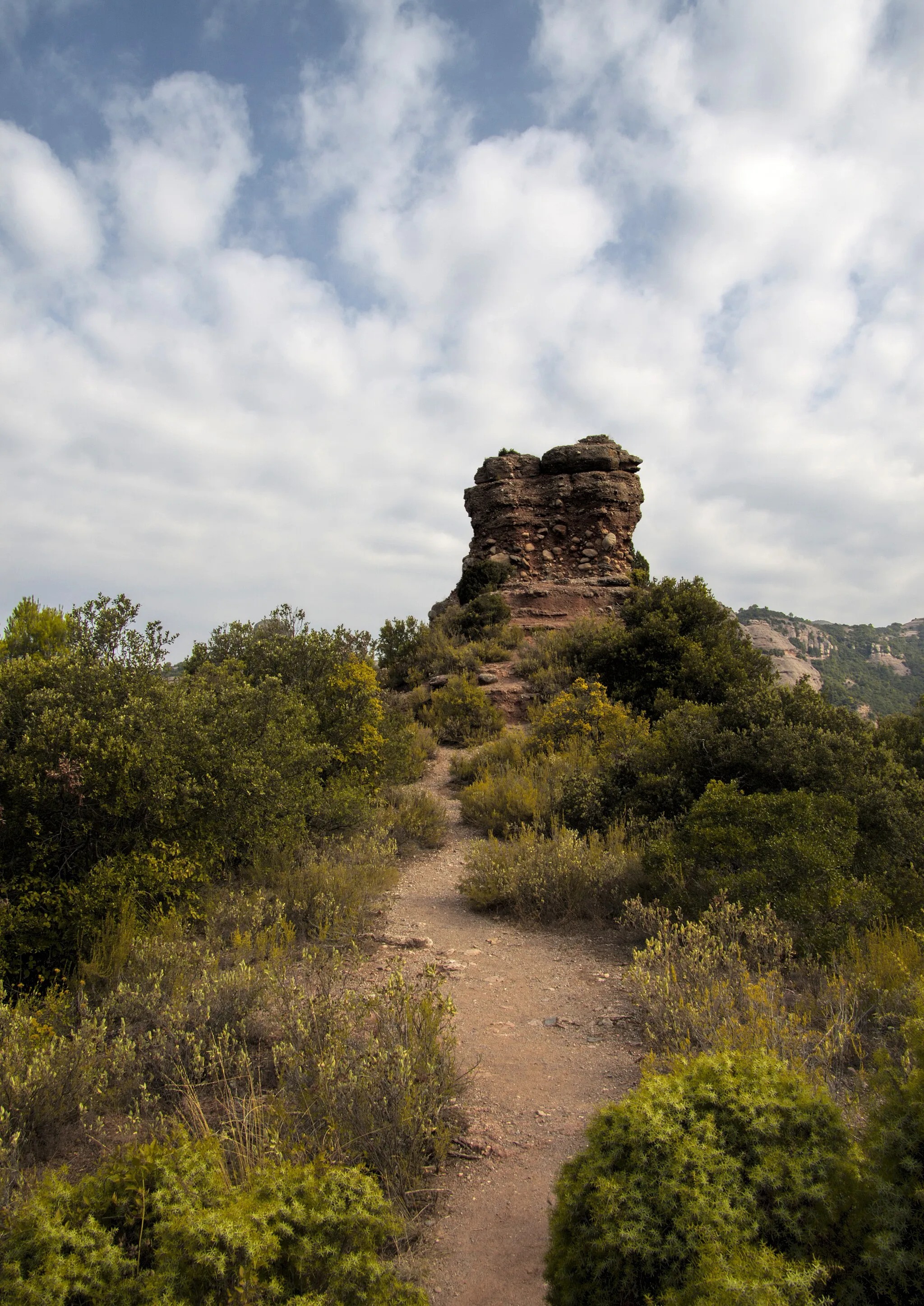 Photo showing: This is a a photo of a geologic site or geotope in Catalonia, Spain, with id: