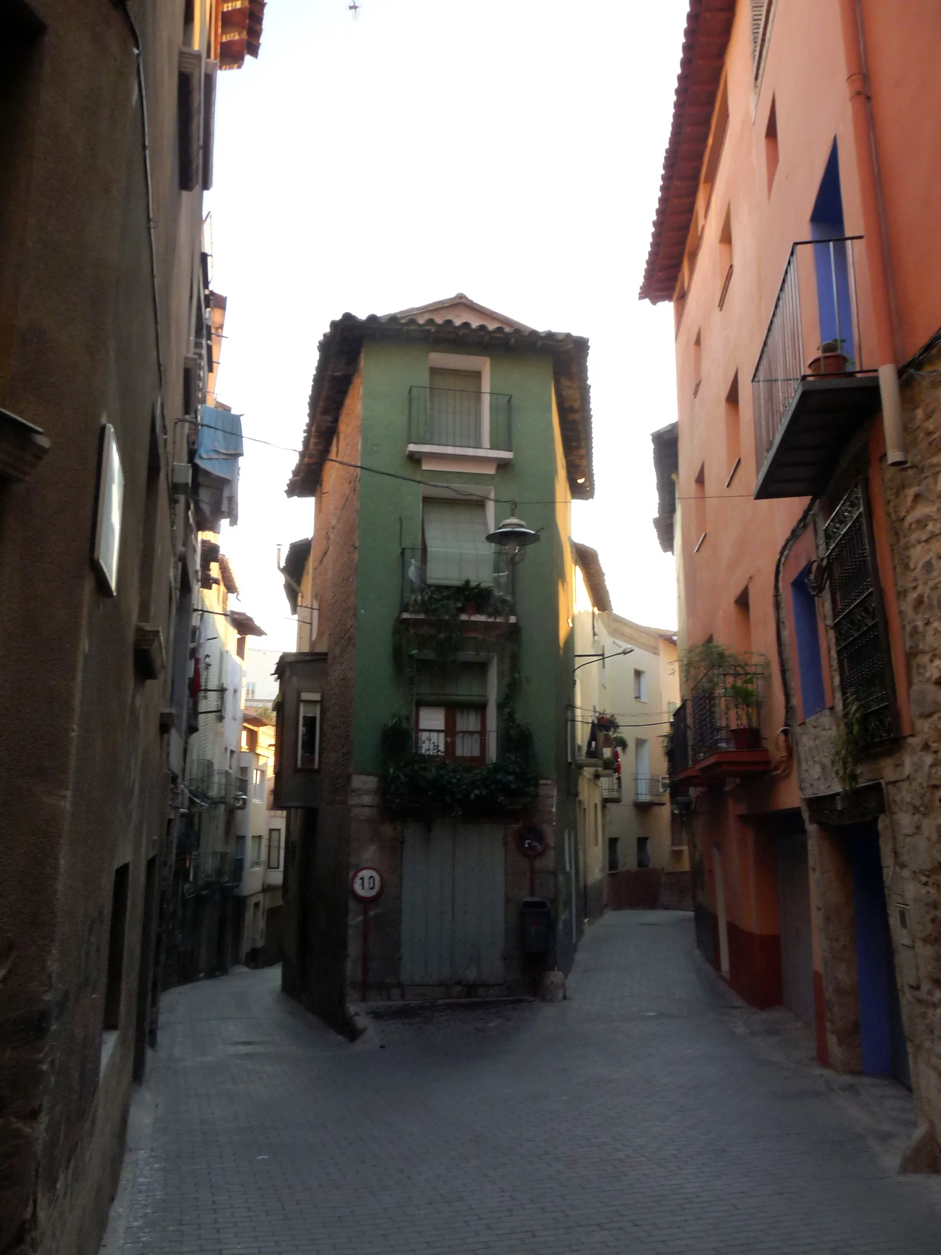 Photo showing: Fraga - Esquina calle San Gil con calle del Barranco