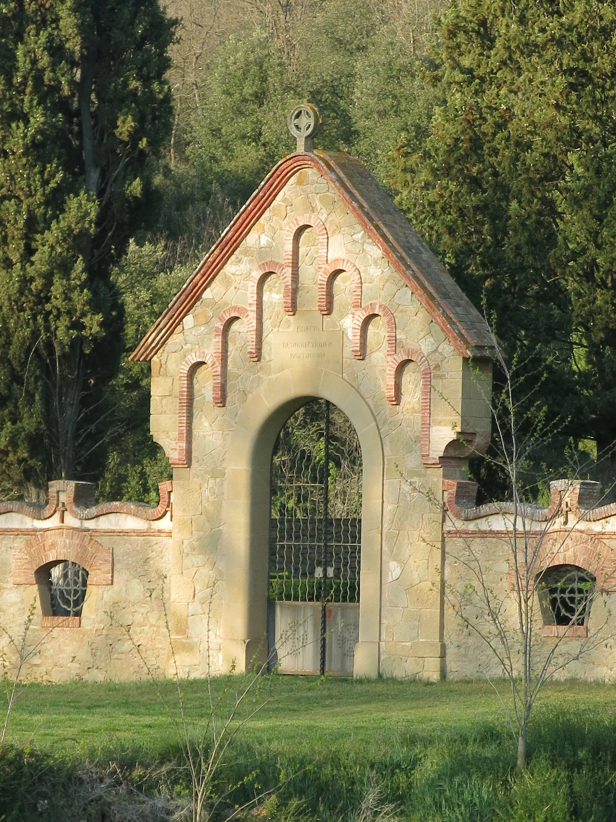 Photo showing: Cementiri de Vilalleons (Sant Julià de Vilatorta)