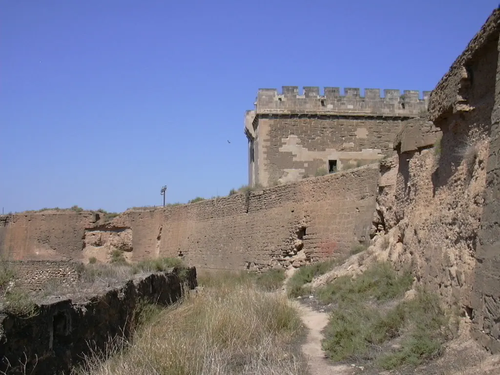 Photo showing: Lérida - Castillo de Gardeny - Murallas