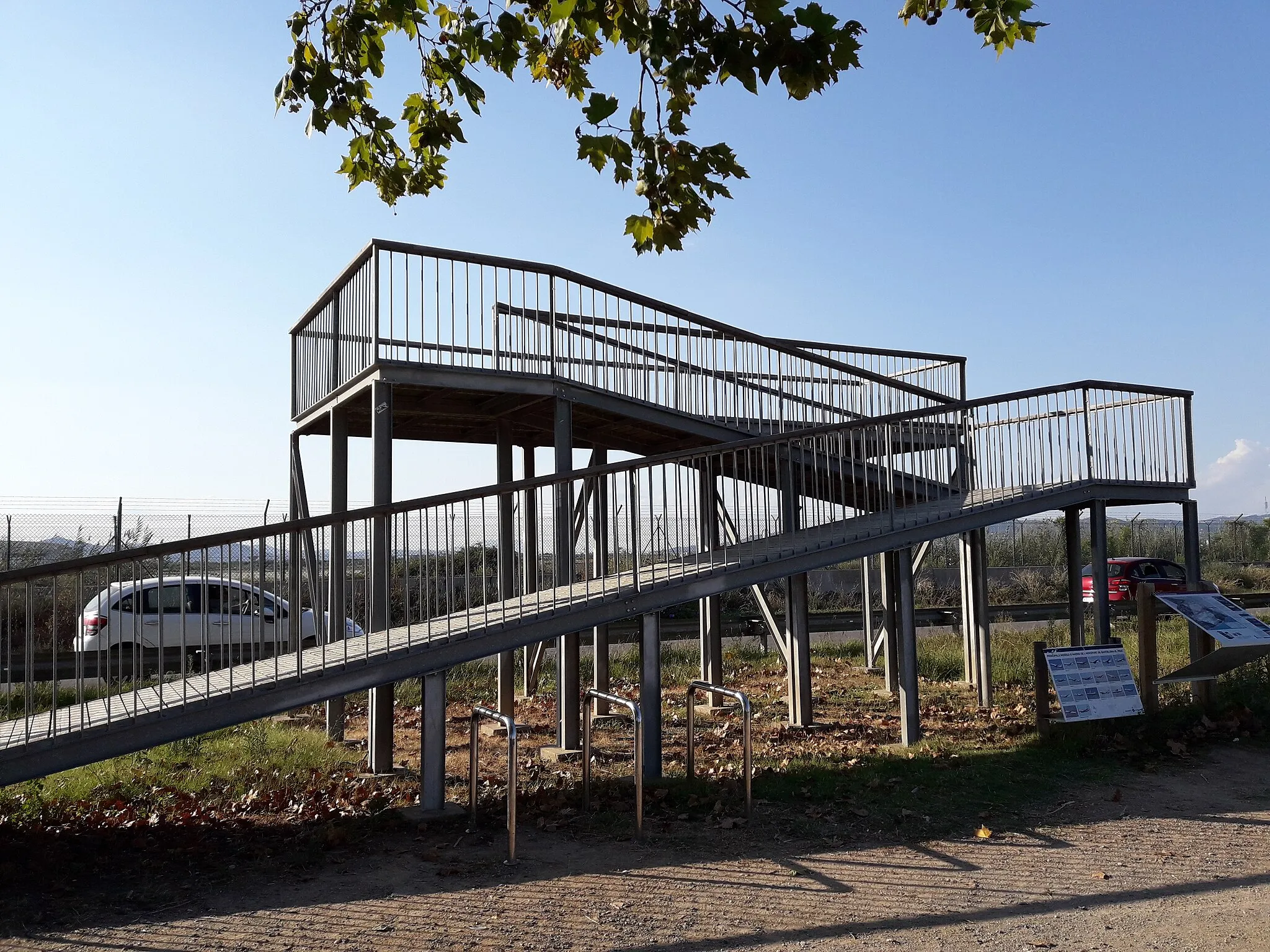 Photo showing: Mirador de camí de València o mirador d'avions per a spotters.