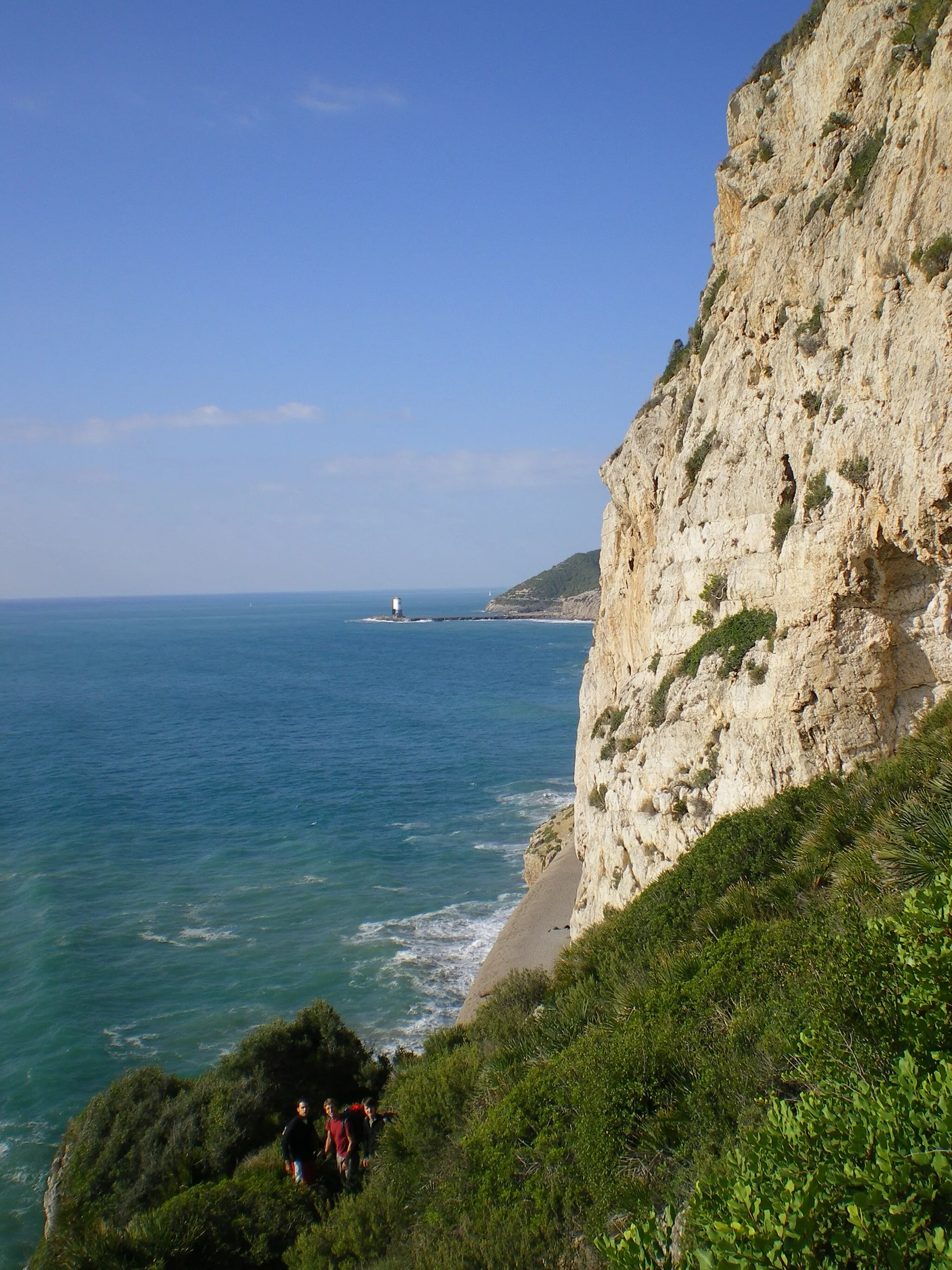 Photo showing: Escalando en Garraf