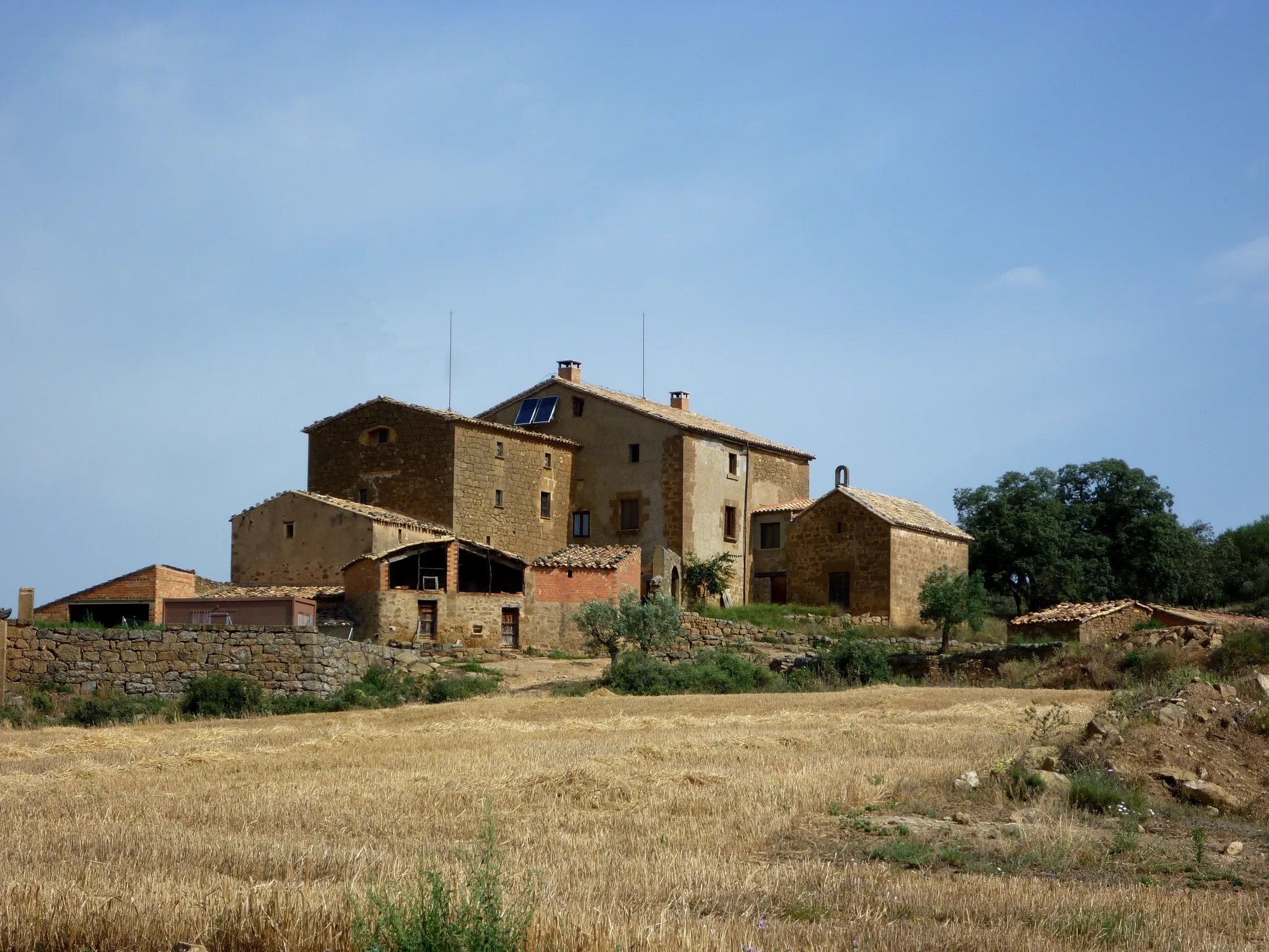 Photo showing: Mas Garriga de les Cases de la Serra (Torrefeta i Florejacs)