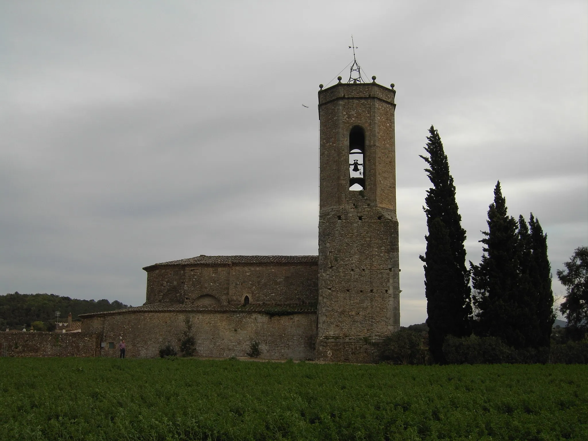 Photo showing: Sant Genis church, Monells (Catalonia)