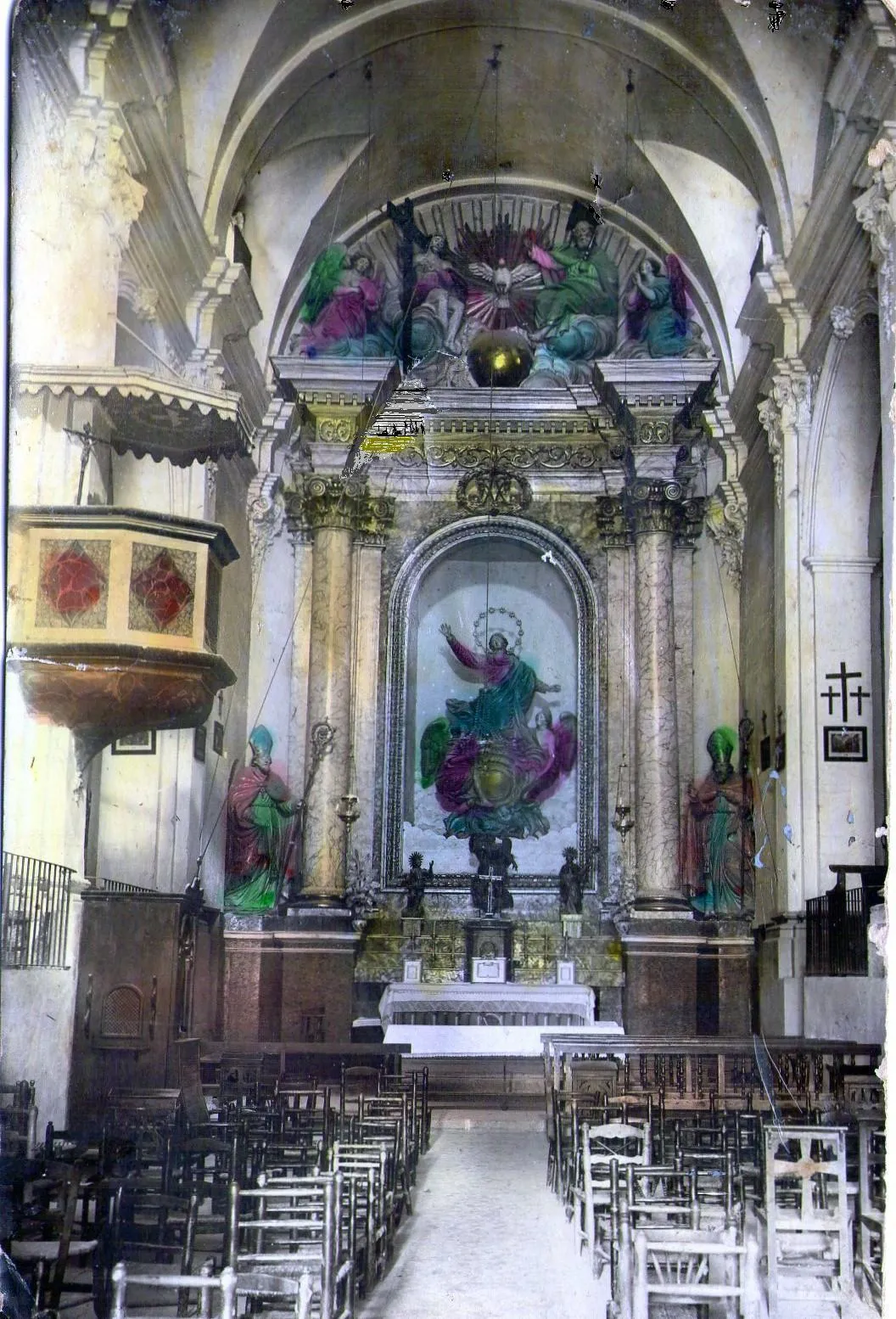 Photo showing: Altar procedente de la Catedral de Lleida que fué destruído durante la guerra civil española.