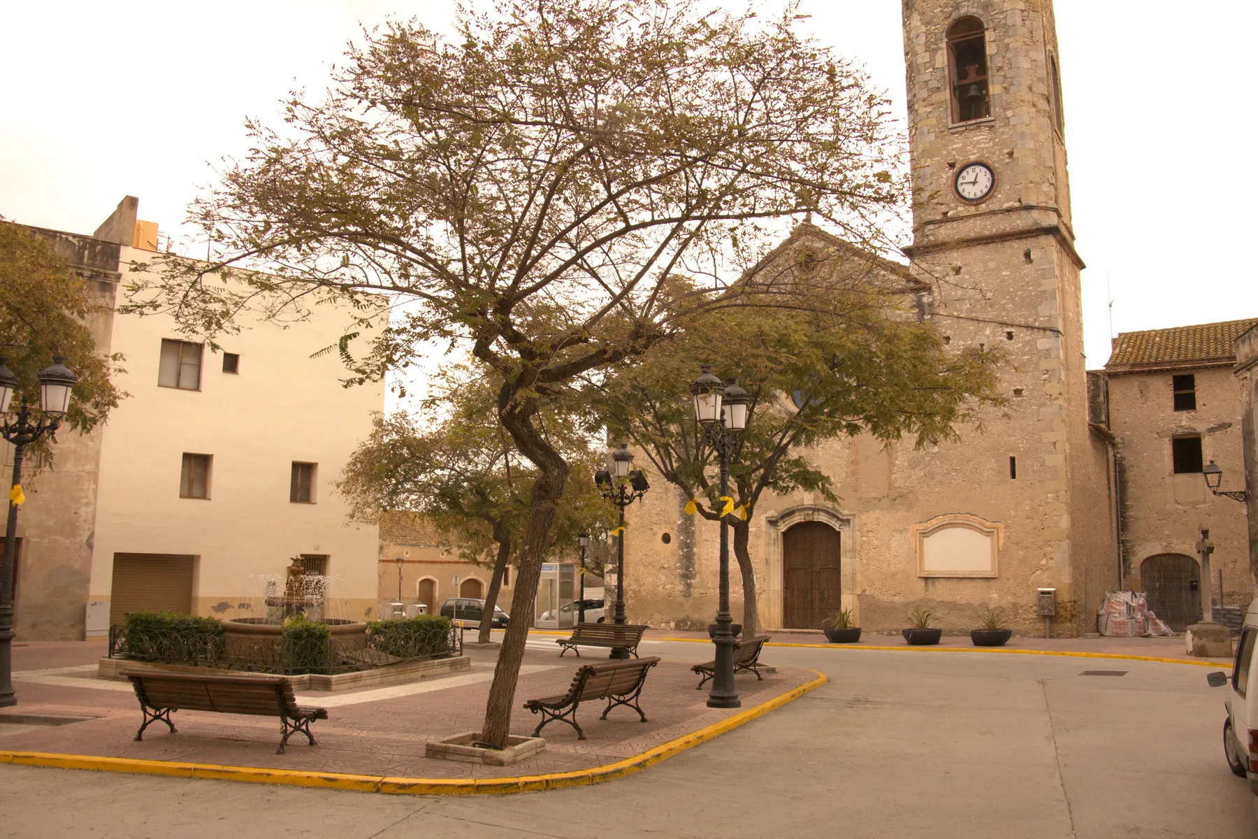 Photo showing: Plaça de l'Església (Perafort)