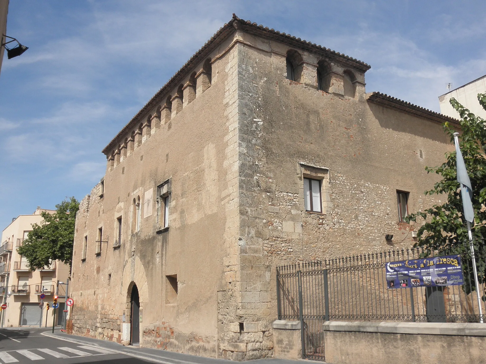 Photo showing: Castell de Masricart dels segles XVI - XVIII del municipi de La Canonja. Actualment és l'ajuntament del municipi.