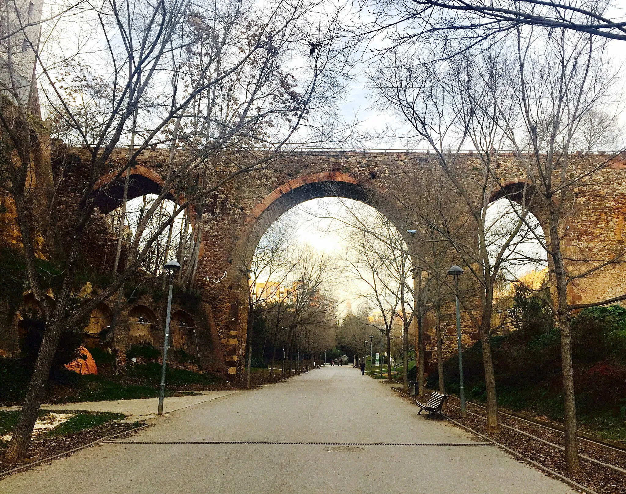 Photo showing: Parque de Vallparadís. Puente románico de San Pedro