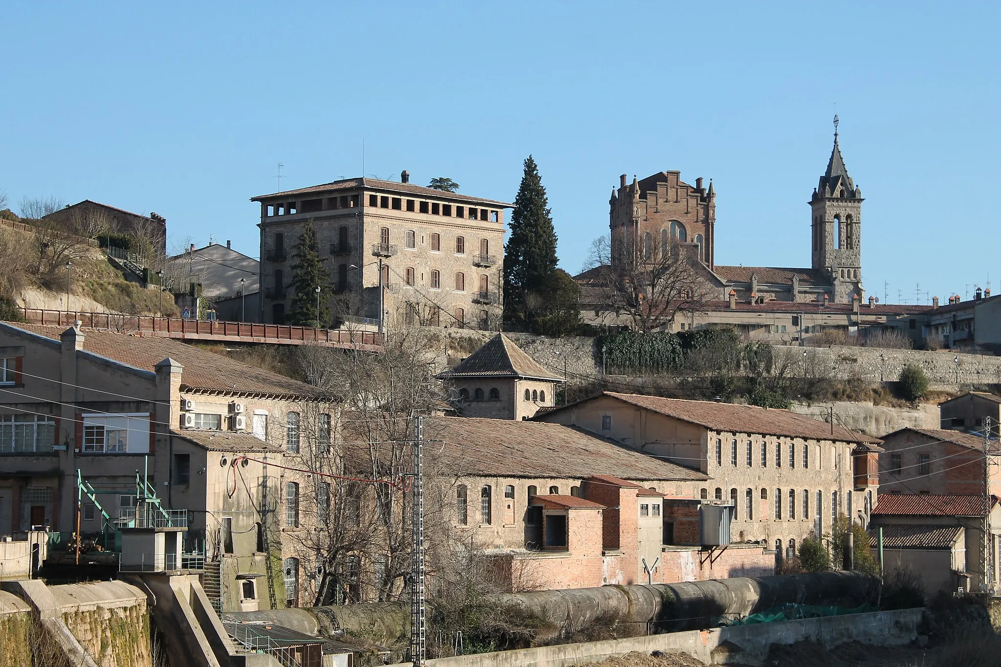 Photo showing: Colònia de cal Metre i Torre de cal Metre.