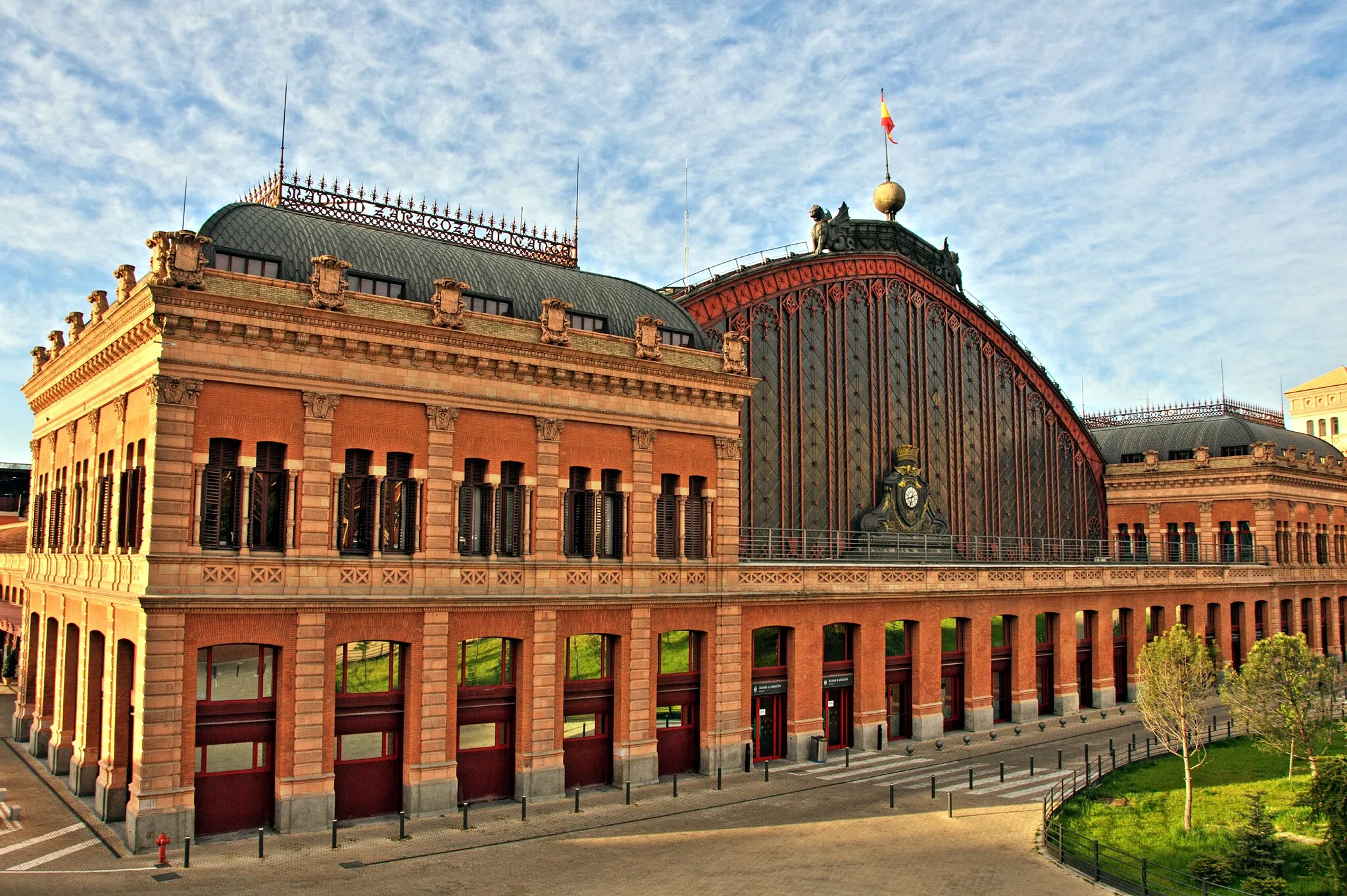 Photo showing: Estación de Atocha, Madrid.