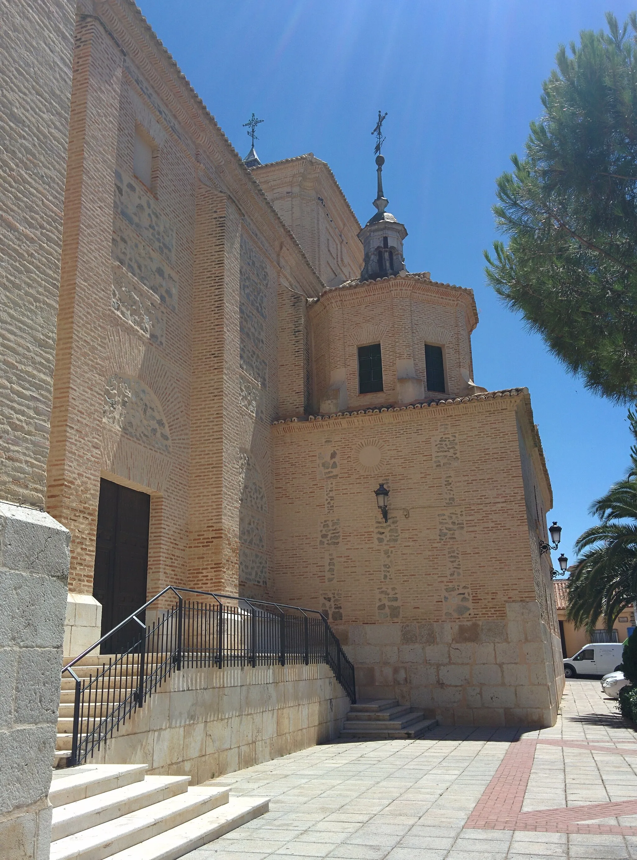 Photo showing: Iglesia de Nuestra Señora de la Asunción, en Alameda de la Sagra (Toledo, España).
