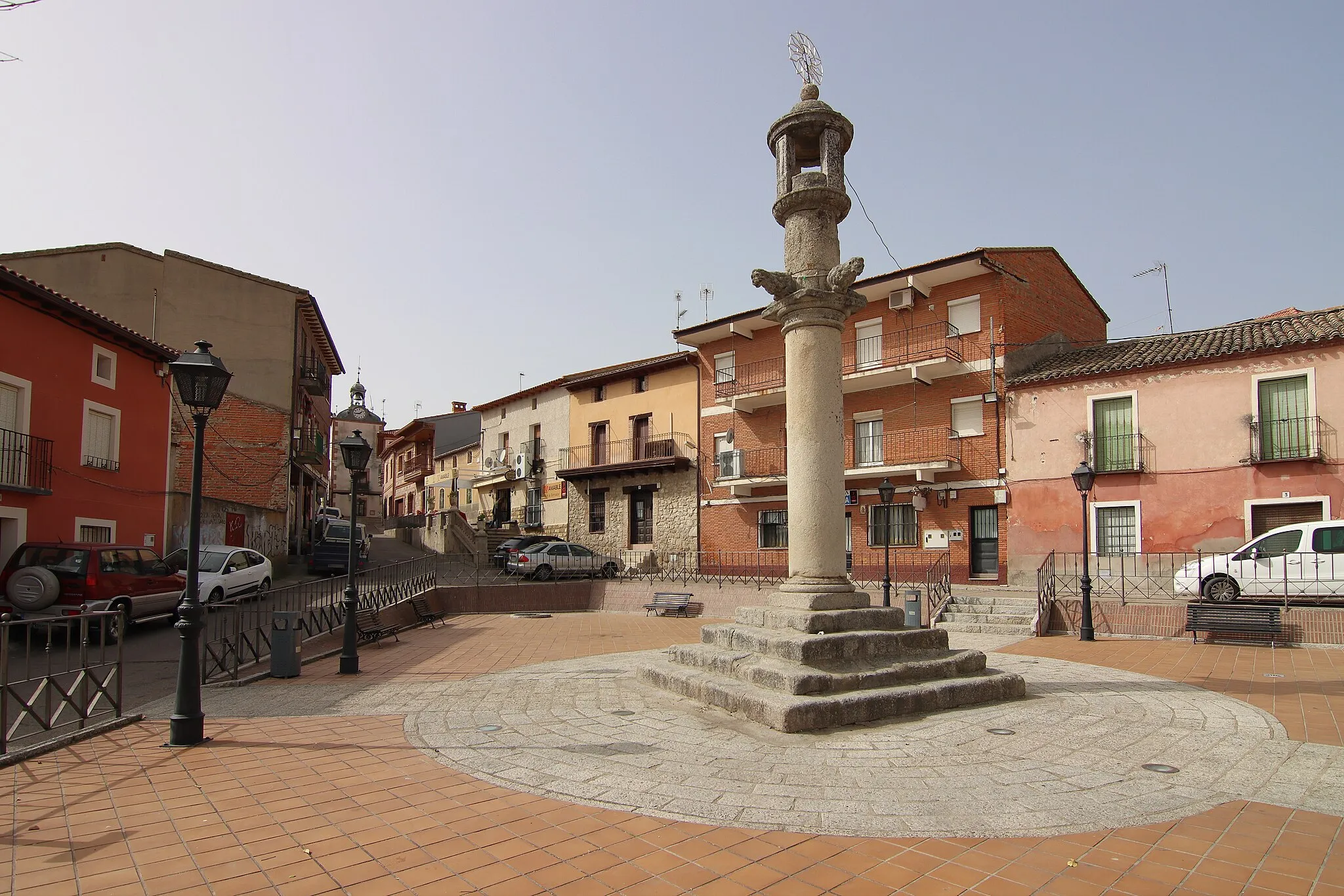 Photo showing: Picota o rollo, plaza de la Constitución, Nombella