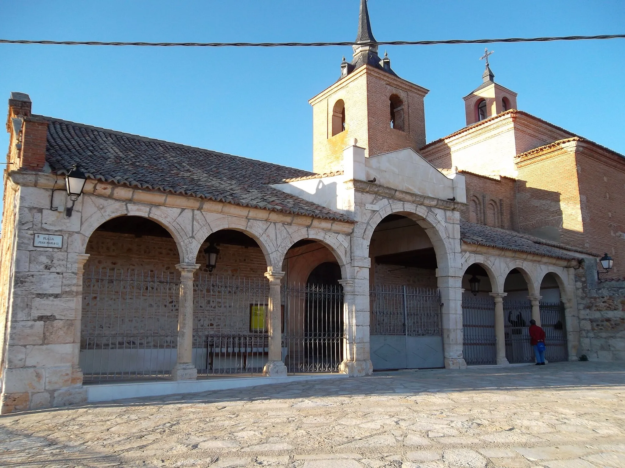 Photo showing: Quer-La Iglesia parroquial de Santa María la Blanca, construida en el siglo XVI,  entre 1571 y 1575.