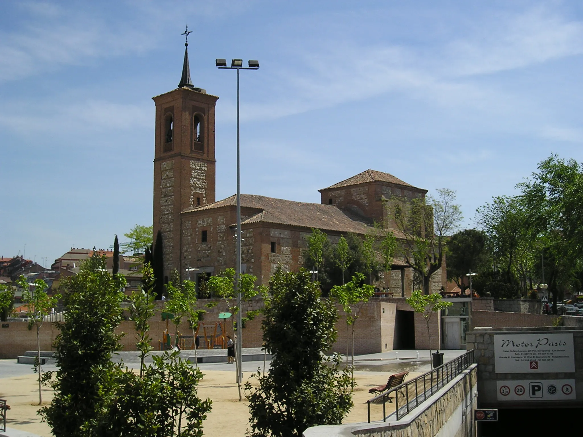 Photo showing: Iglesia San Miguel Arcangel de Las Rozas, obtenida por Santiago Agueda Alonso para la wikipedia