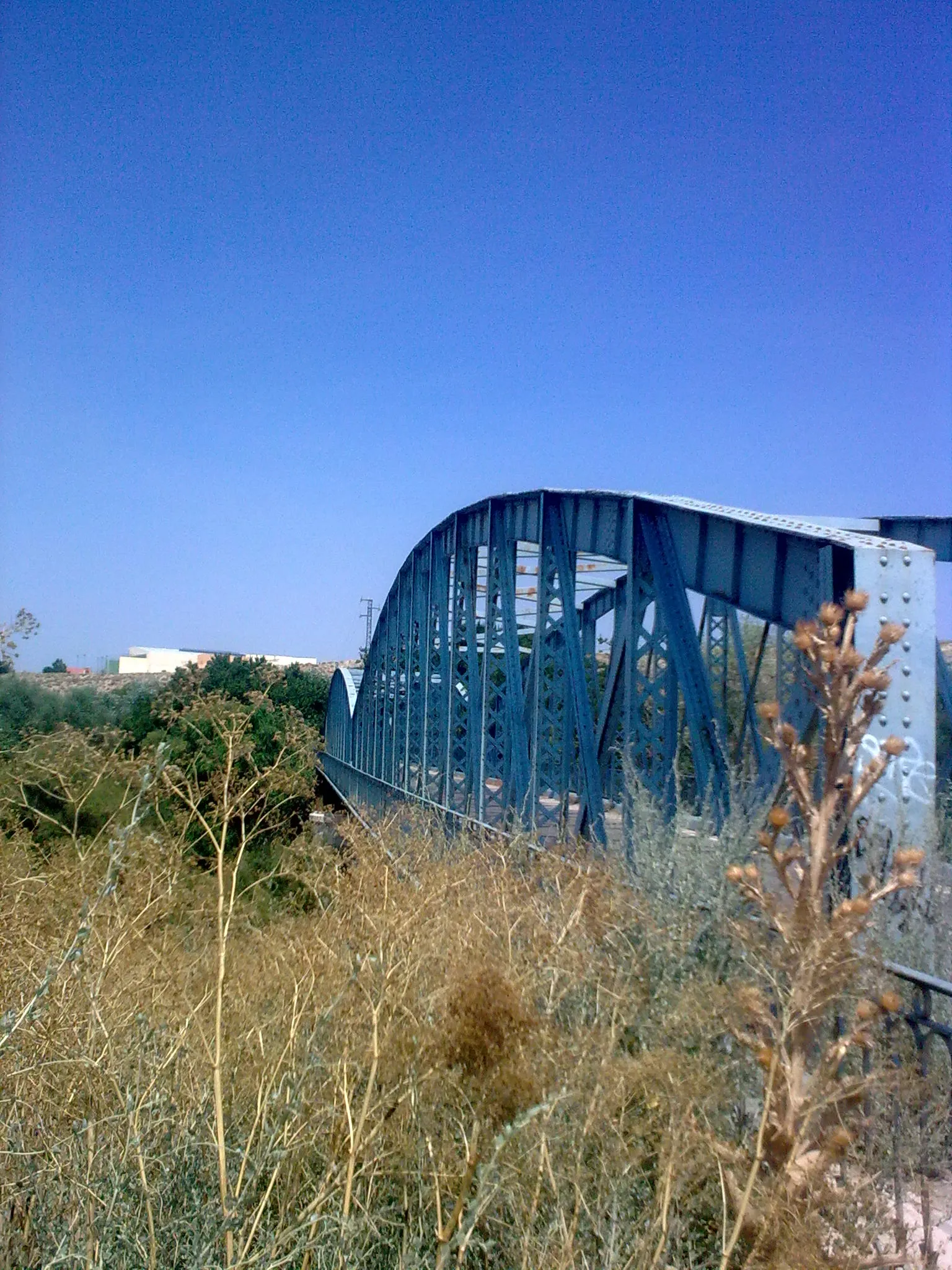 Photo showing: El puente de Arganda desde la carretera de Valencia.