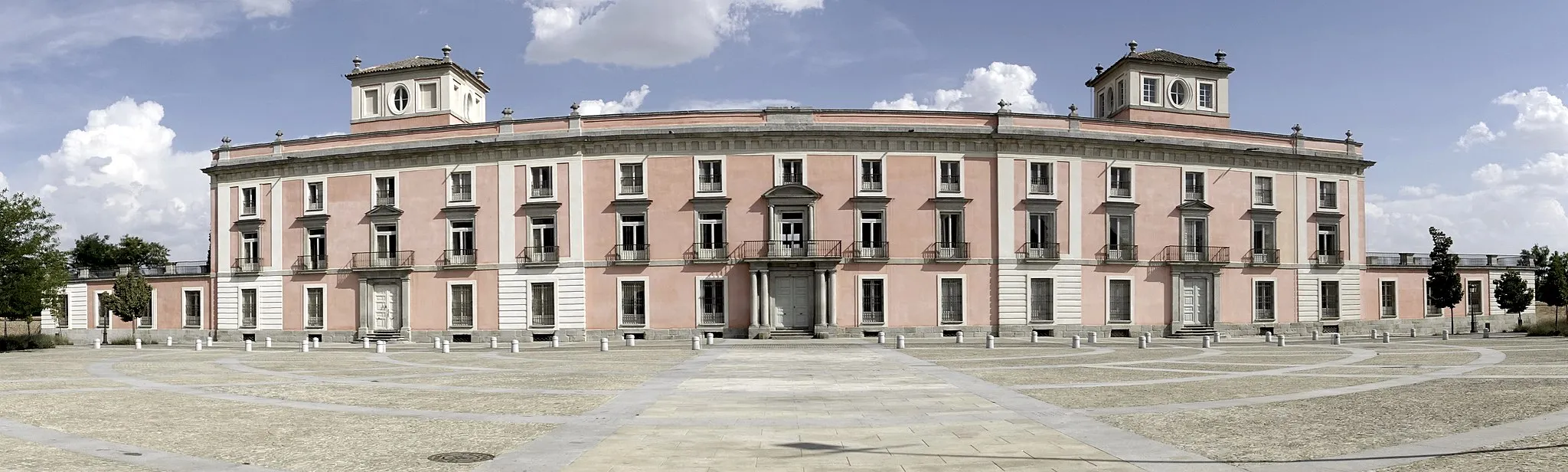 Photo showing: Palace of Infante don Luis is a palace built in 1765 and located in Boadilla del Monte, (Community of Madrid), Spain.