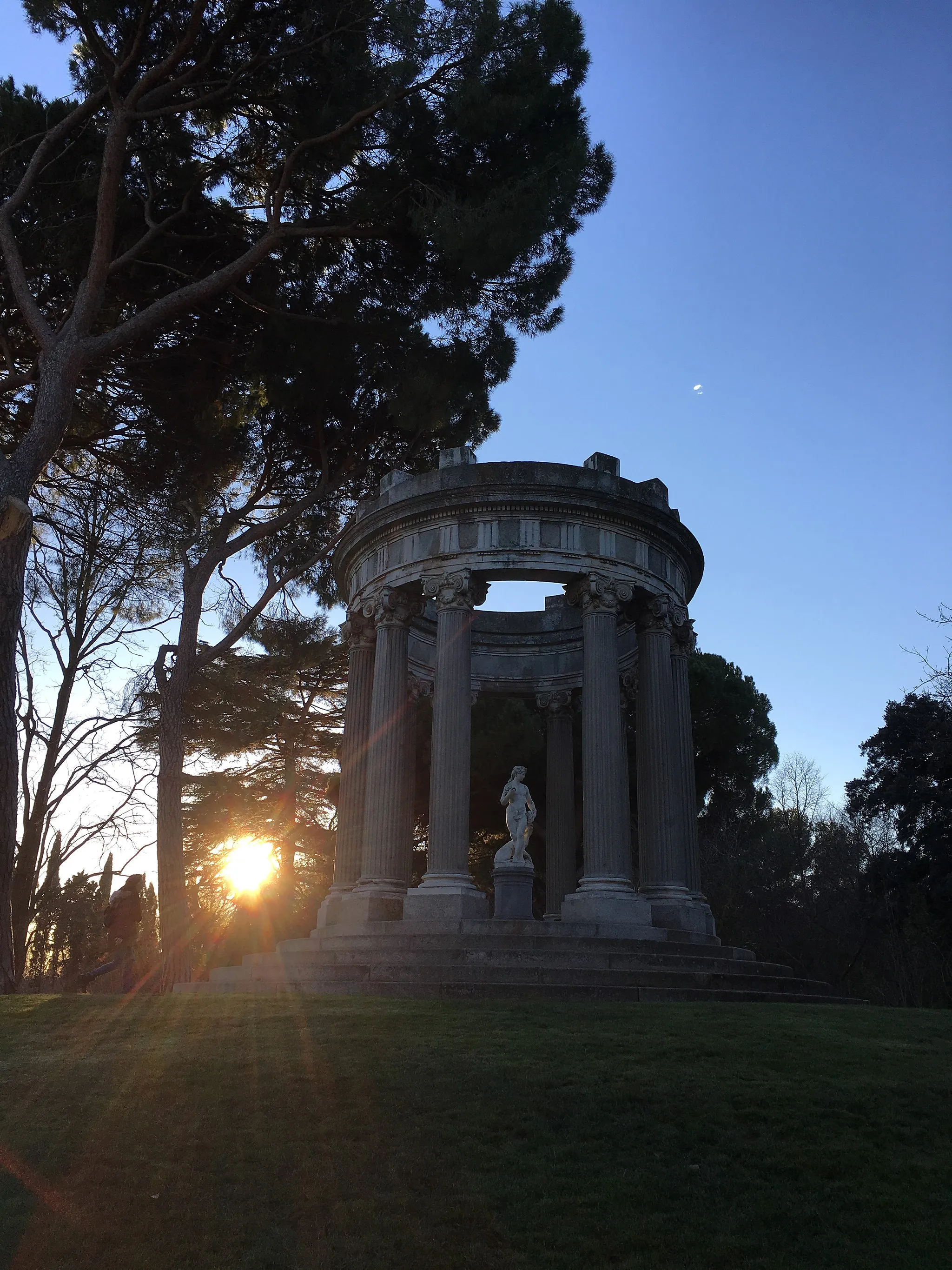 Photo showing: Parque el capricho,Alameda de Osuna, Madrid