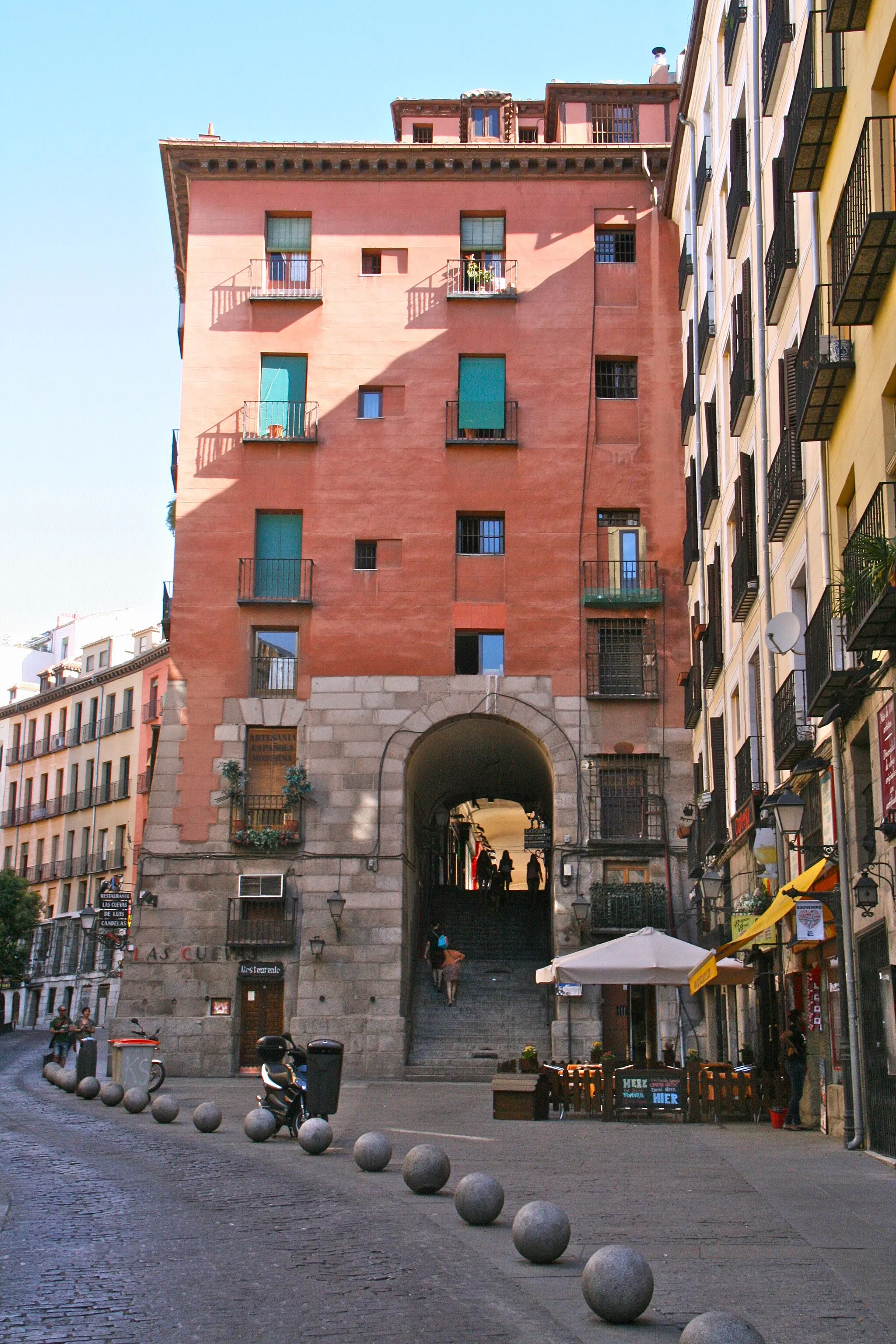 Photo showing: Arco de cuchilleros - Plaza Mayor de Madrid