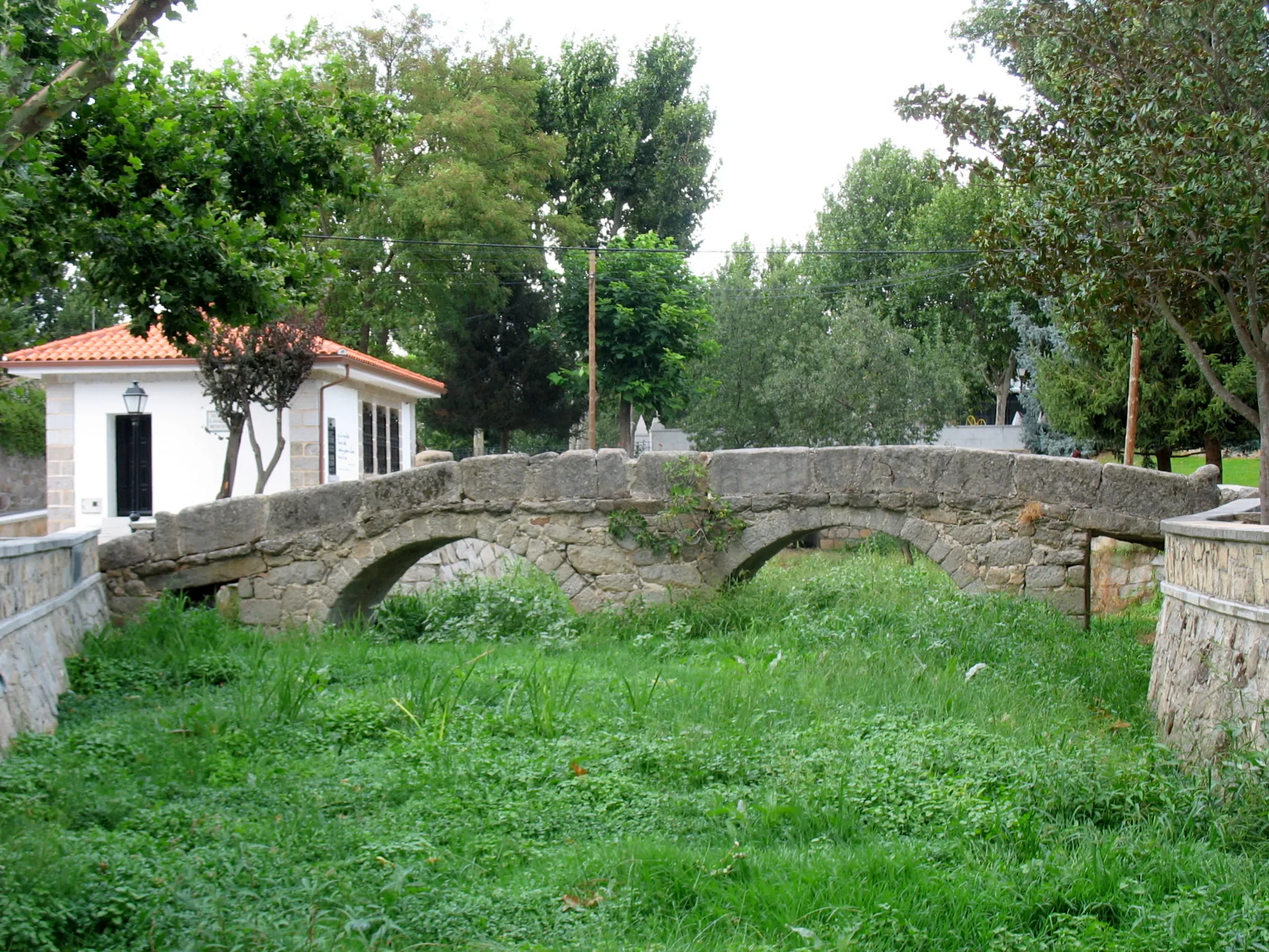 Photo showing: Puente del Caño (1760). Colmenar del Arroyo, Comunidad de Madrid, España.