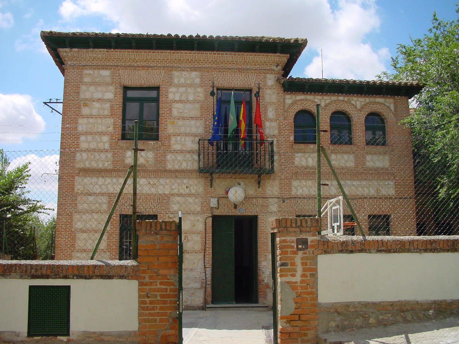 Photo showing: Colegio de Carabaña.