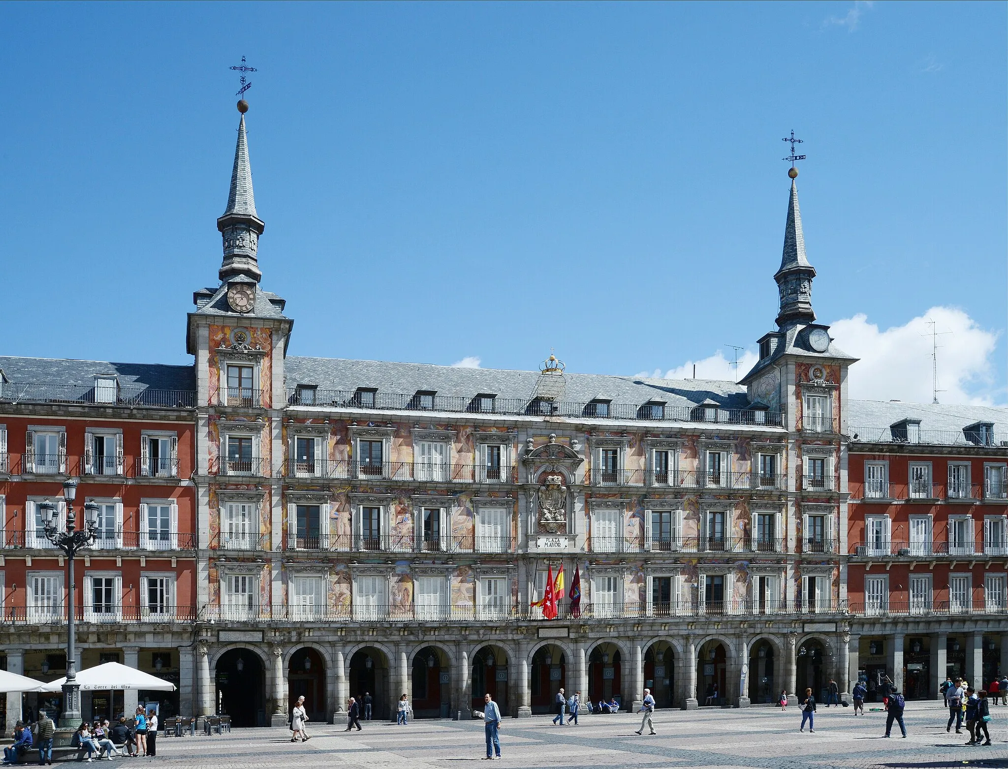 Photo showing: Casa de la Panaderia, Plaza Mayor, Madrid