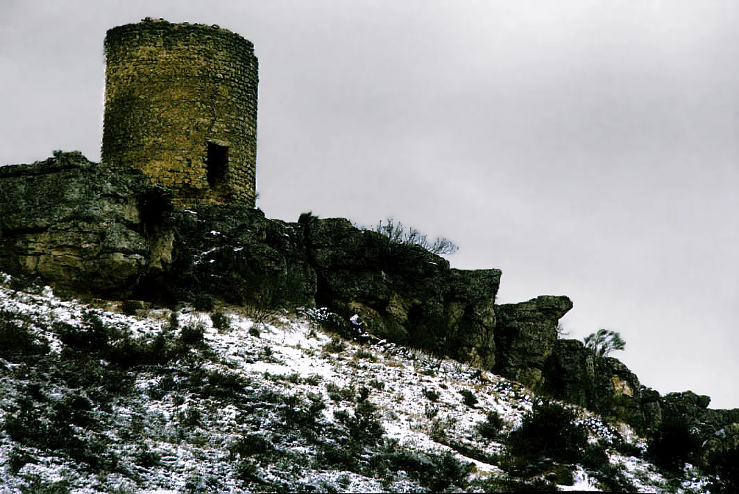 Photo showing: The watchtower, snowy. El Vellón, Madrid, Spain